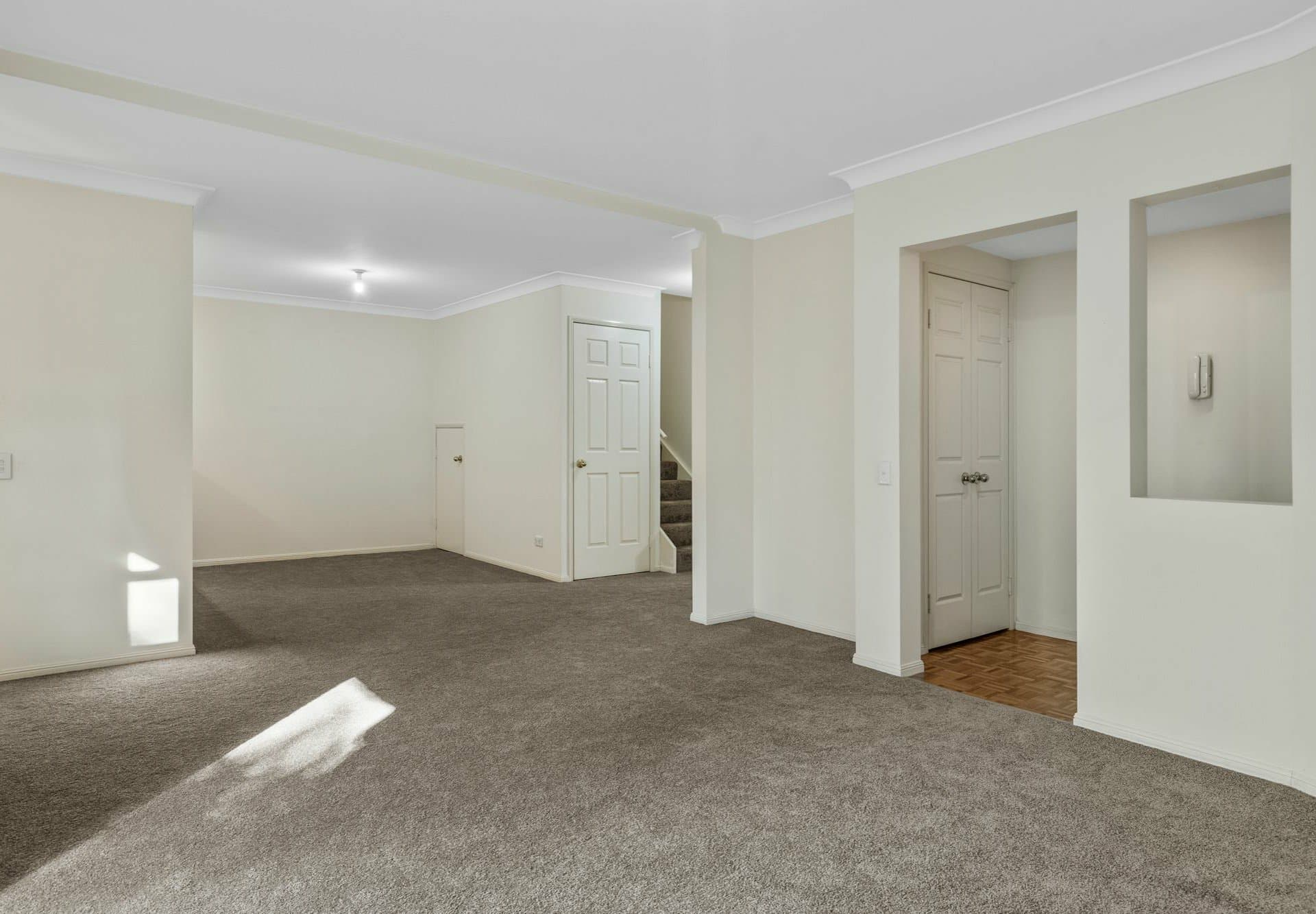 6/2200 Logan Road, Upper Mount Gravatt, Upper Mount Gravatt - Thumbnail 2
