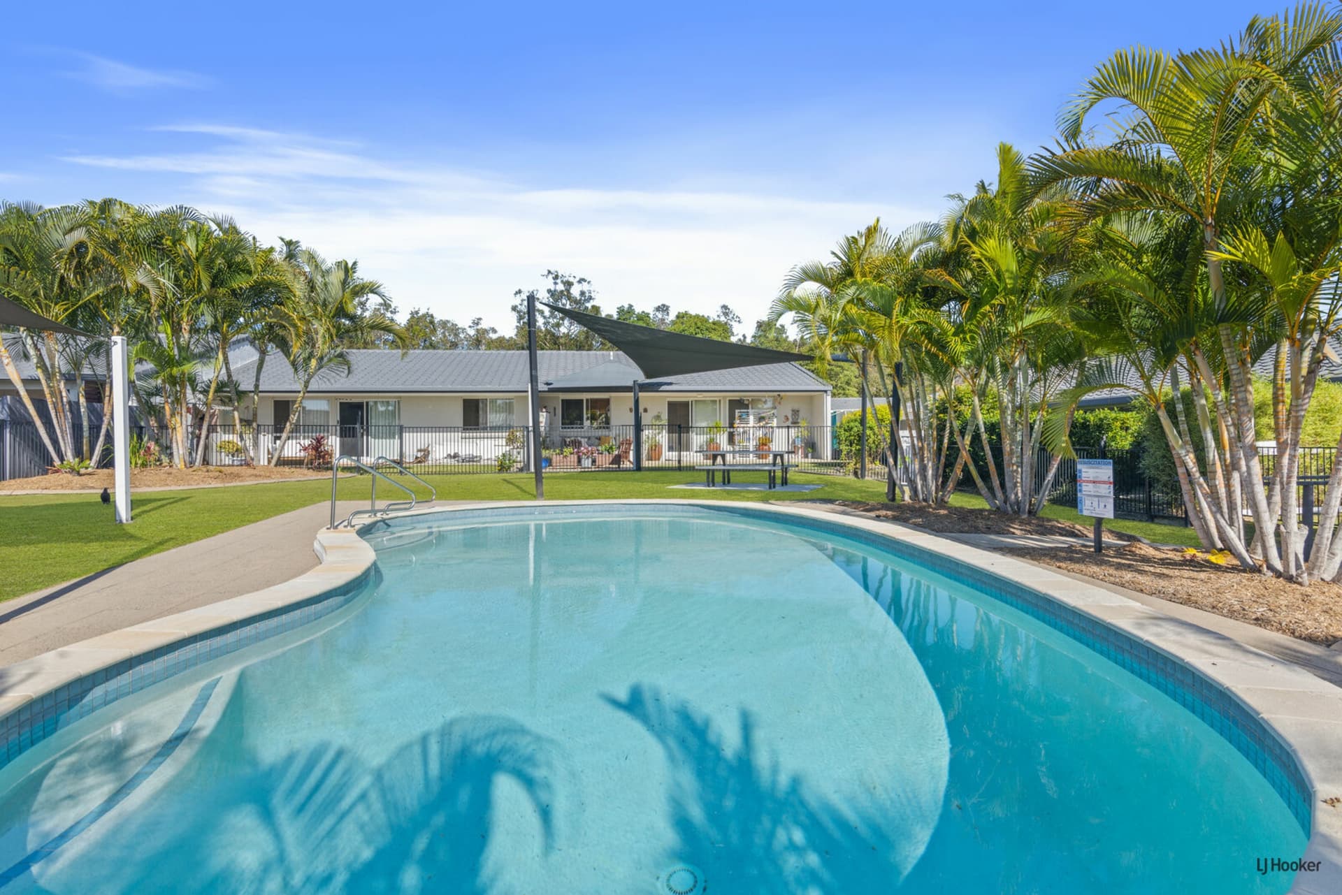 26/4 Itong Place, Currumbin Waters, Currumbin Waters - Thumbnail 4