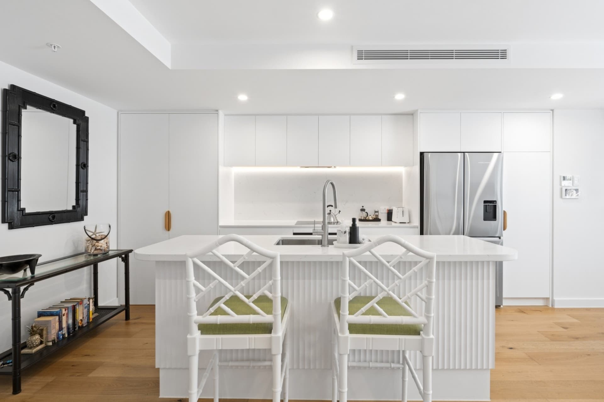 205/4 Twenty First Avenue, Palm Beach, Palm Beach - Thumbnail 4