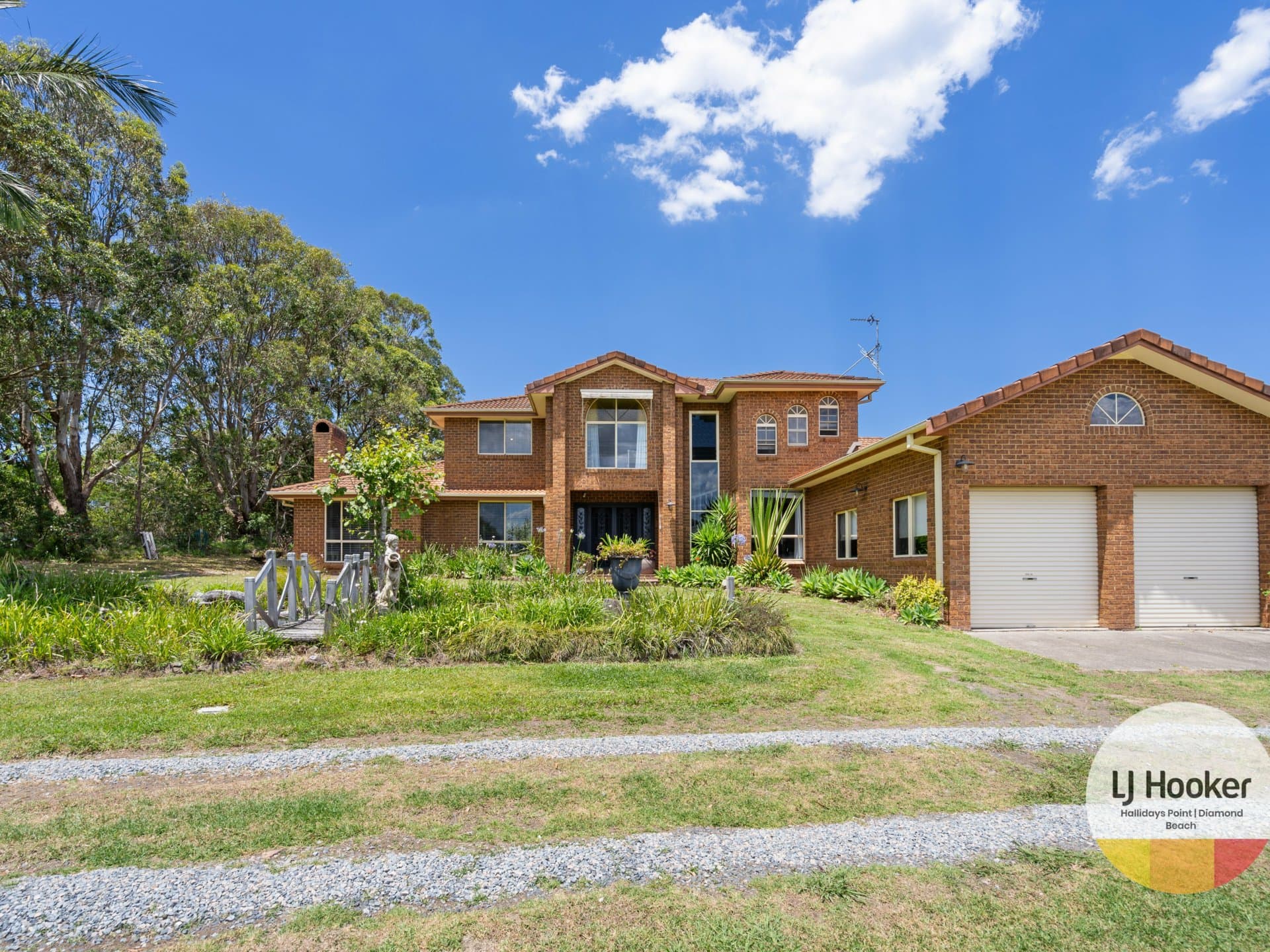 12 Majestic Place, Diamond Beach, Diamond Beach - Image 1