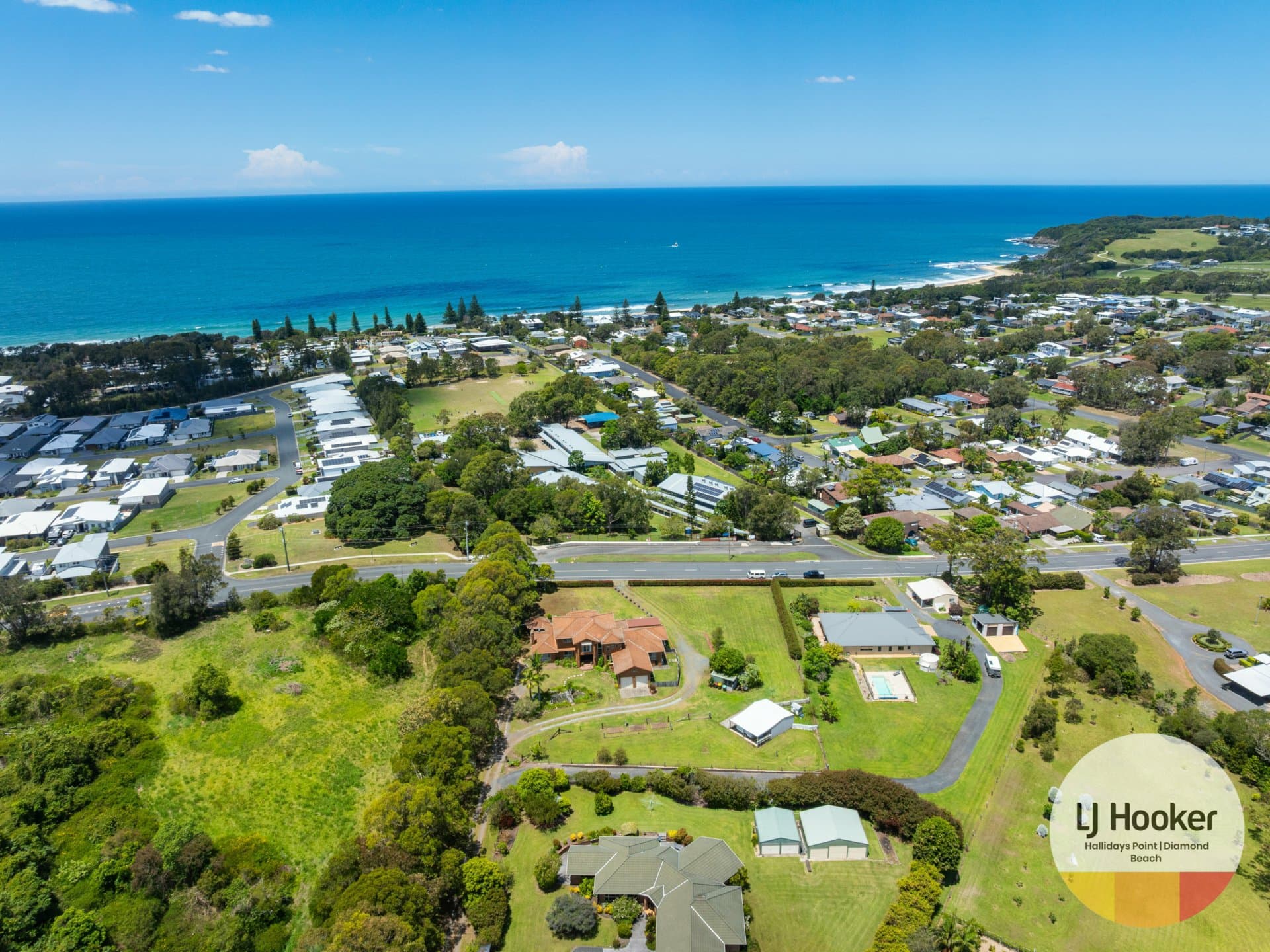 12 Majestic Place, Diamond Beach, Diamond Beach - Thumbnail 2