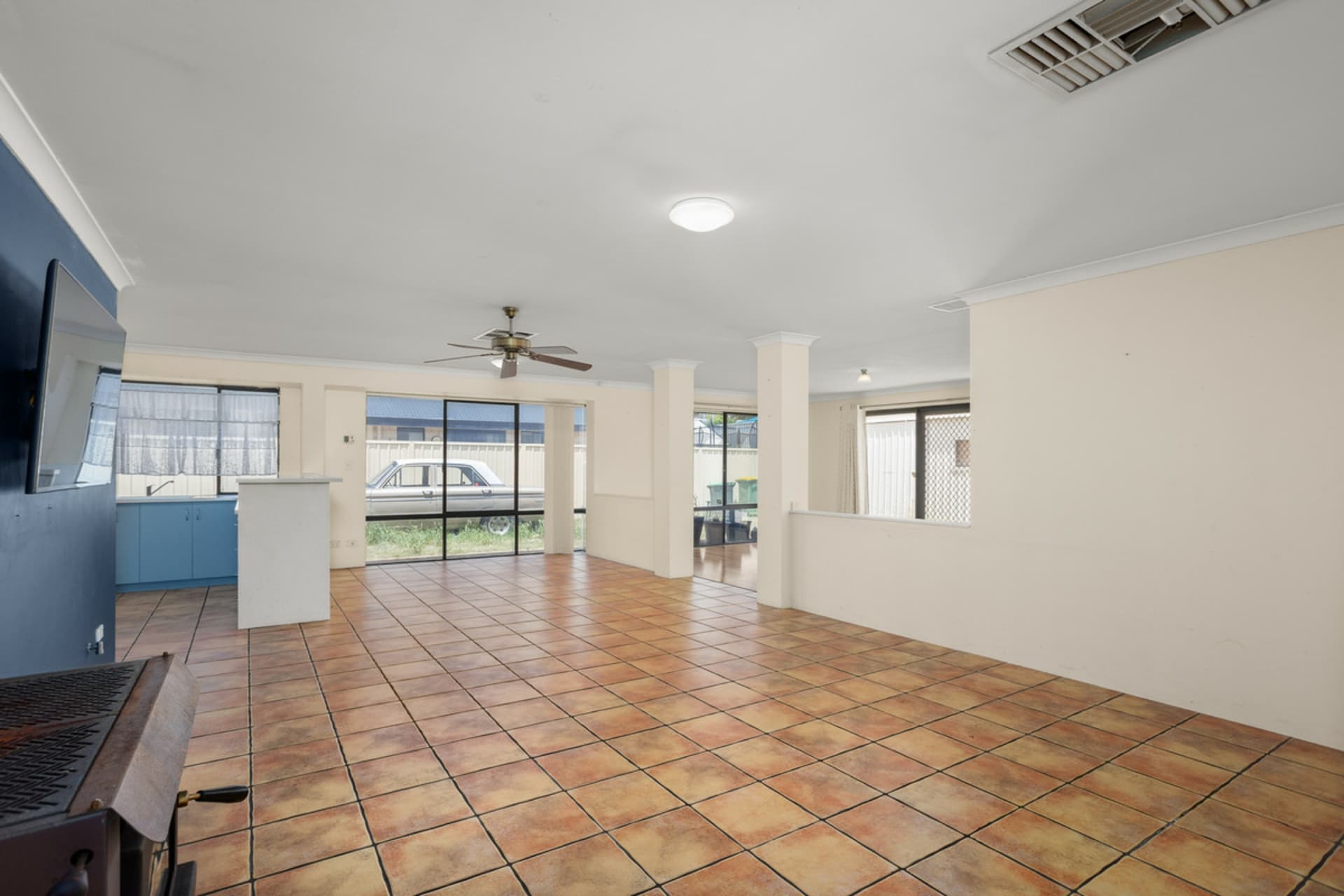 11 Meredith Way, Usher, Usher - Thumbnail 6