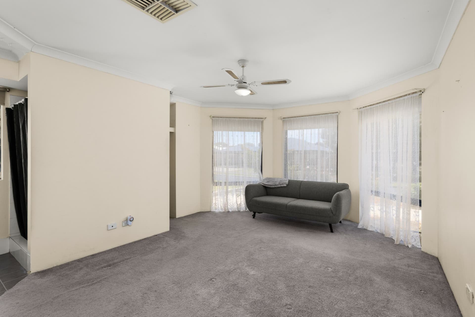 11 Meredith Way, Usher, Usher - Thumbnail 8