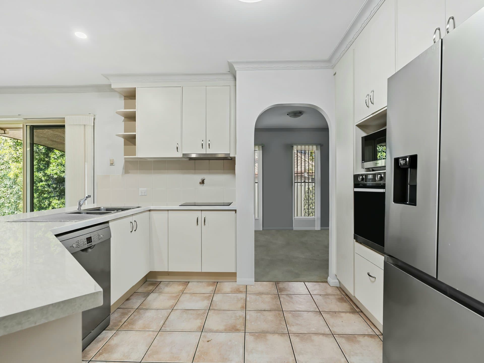 22 Carpenter Way, Sandstone Point, Sandstone Point - Thumbnail 4