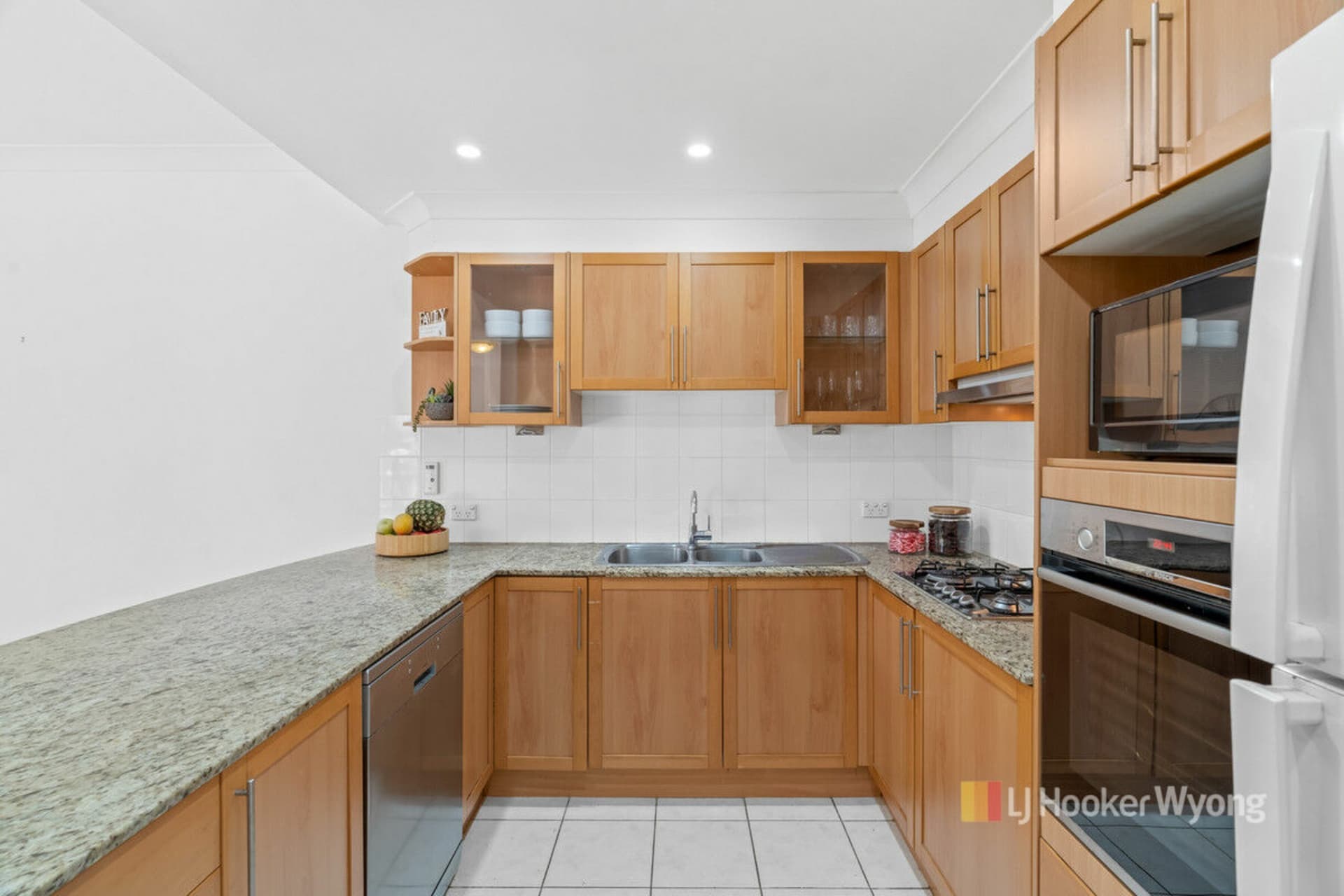 11 Greenwich Place, Mardi, Mardi - Thumbnail 4
