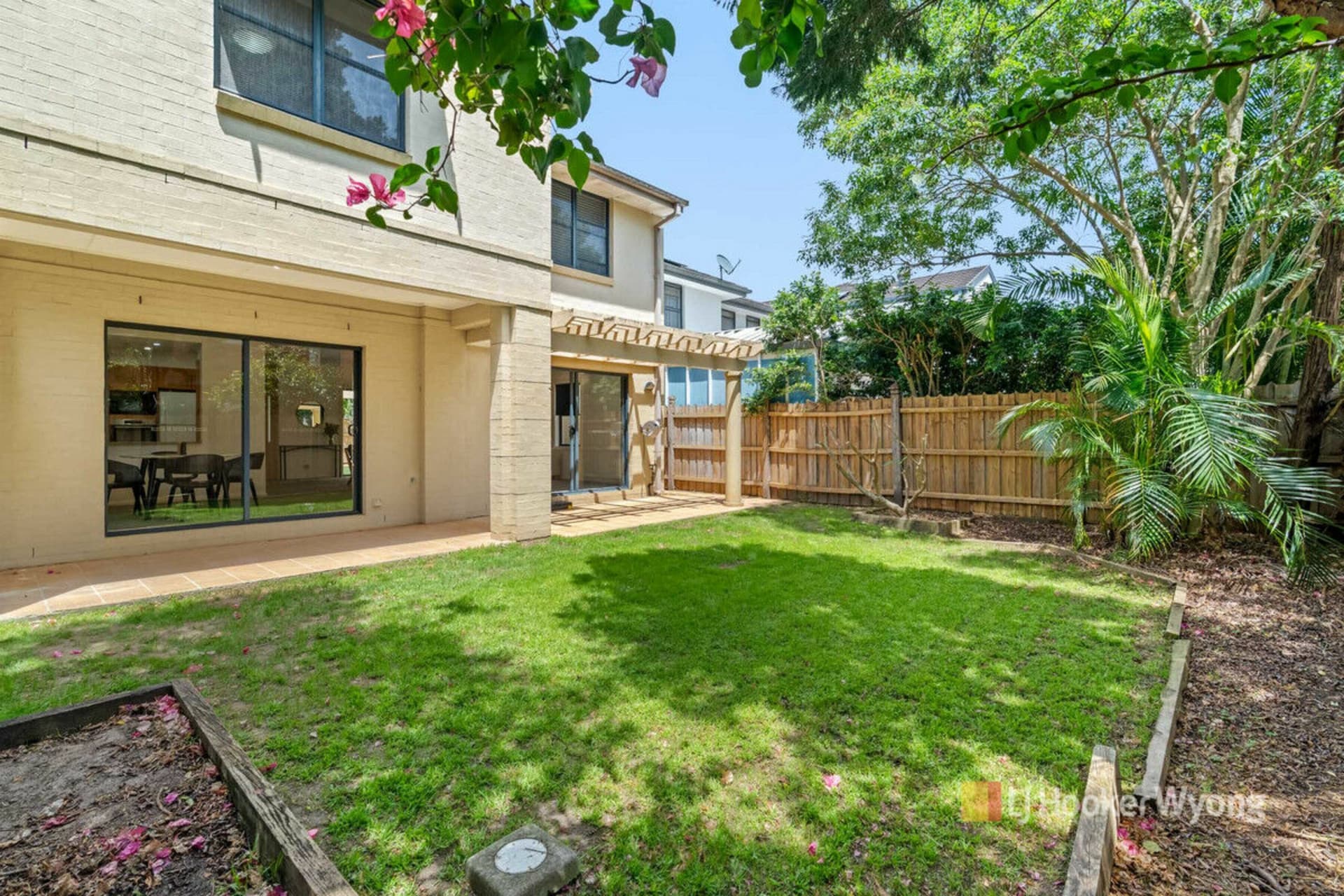 11 Greenwich Place, Mardi, Mardi - Thumbnail 5