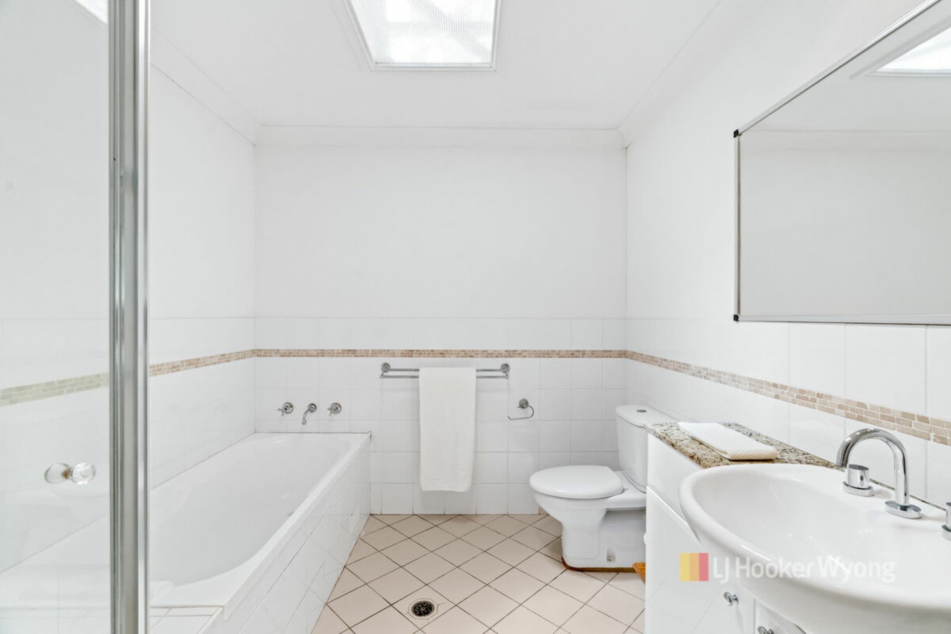 11 Greenwich Place, Mardi, Mardi - Thumbnail 8