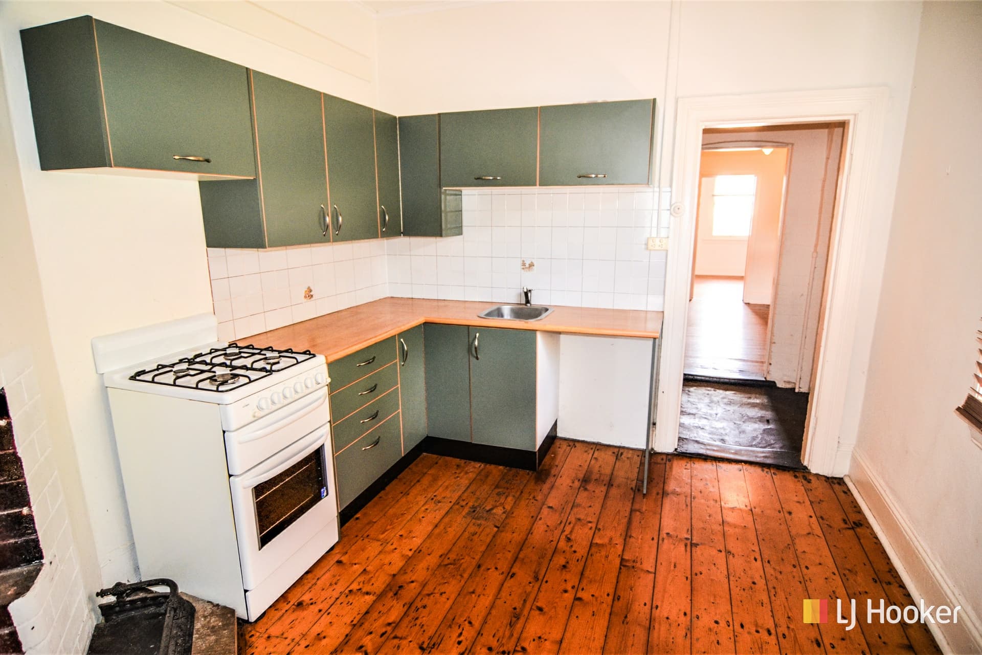 15 Waratah Street, Lithgow, Lithgow - Thumbnail 2