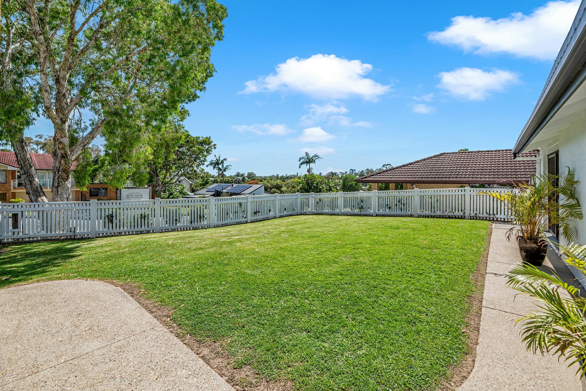 12 Kurrambee Avenue, Ashmore, Ashmore - Thumbnail 5