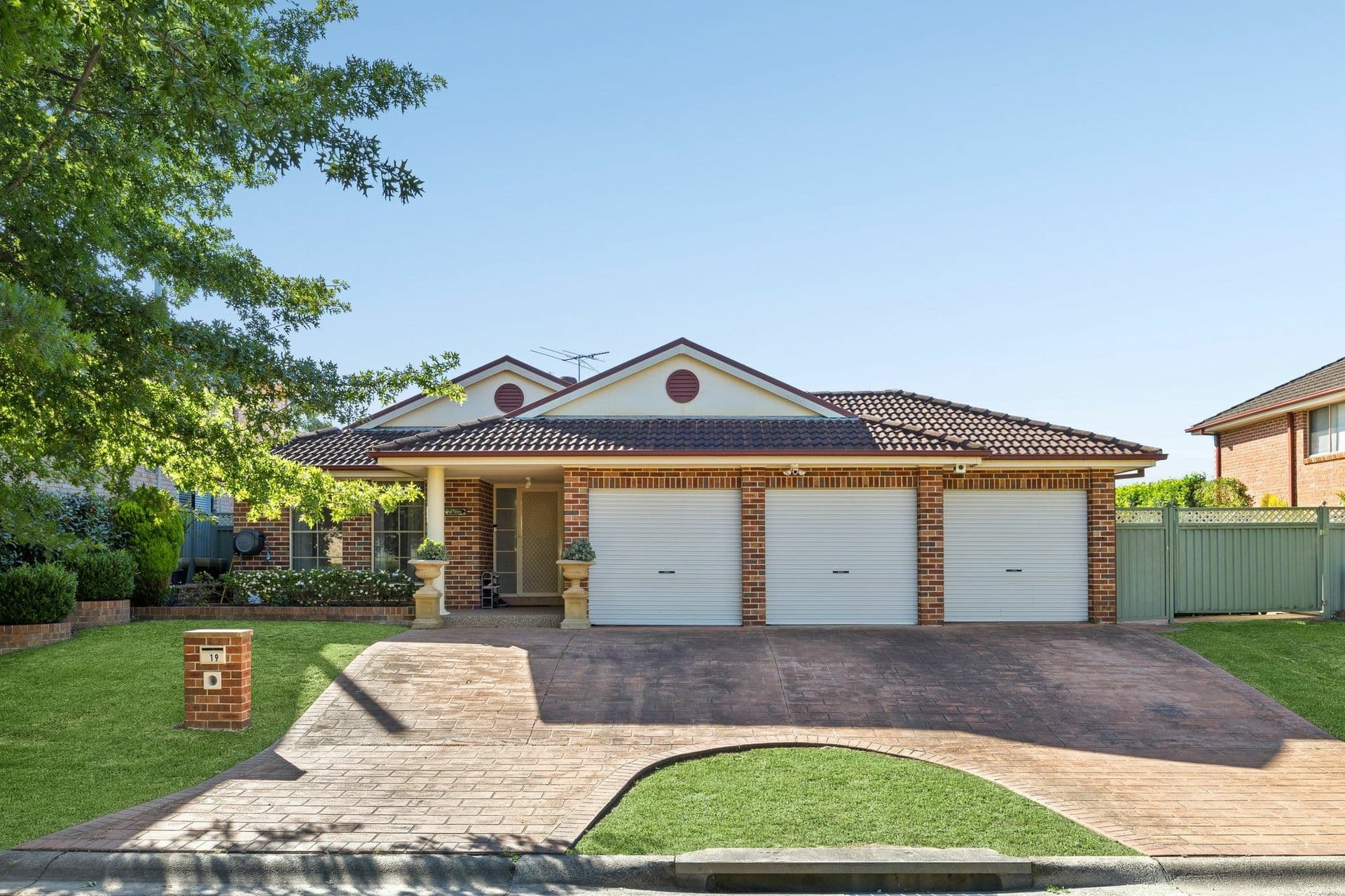 19 Mallacoota Close, Prestons, Prestons - Image 1