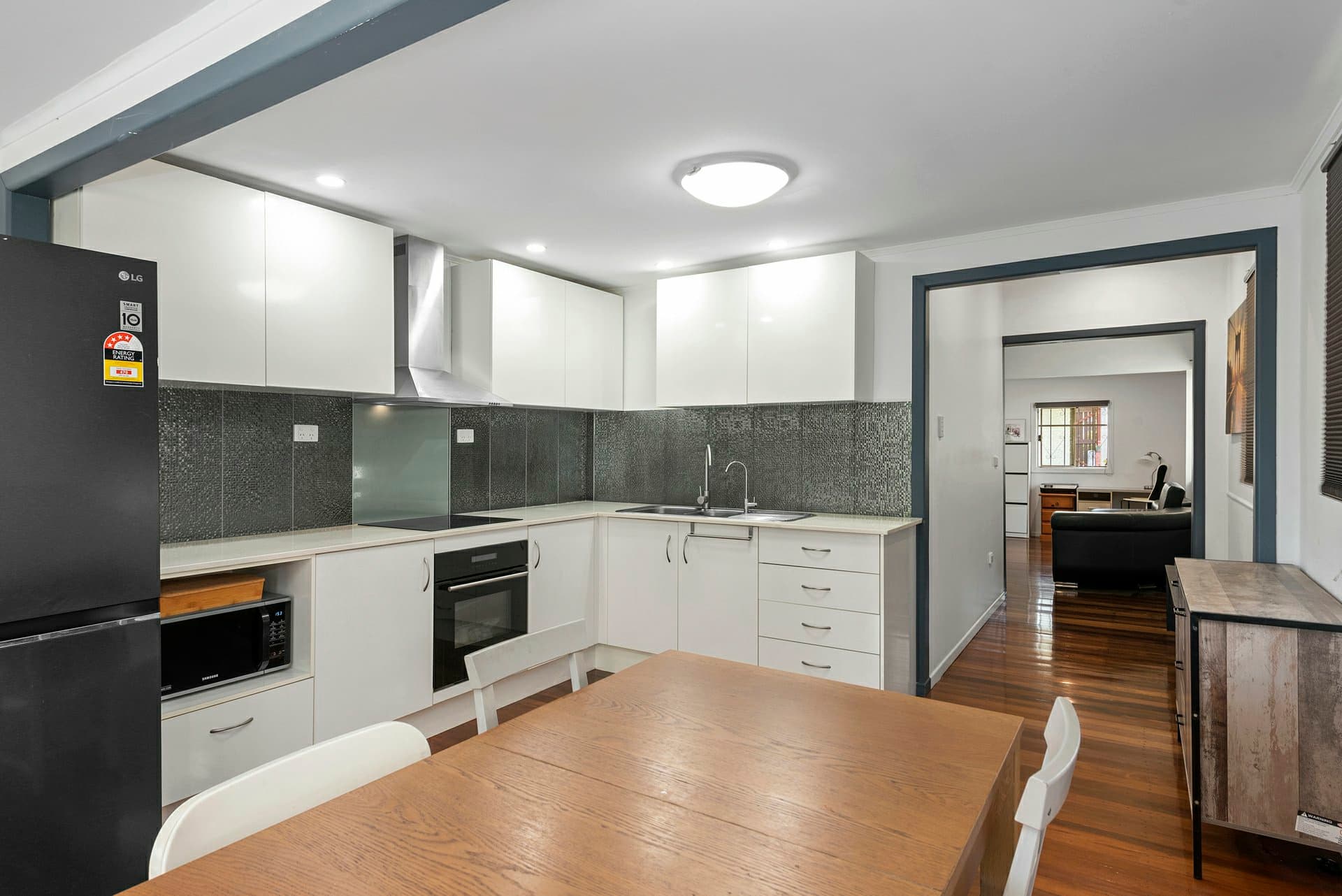 50 Broadwater Road, Mount Gravatt East, Mount Gravatt East - Thumbnail 6