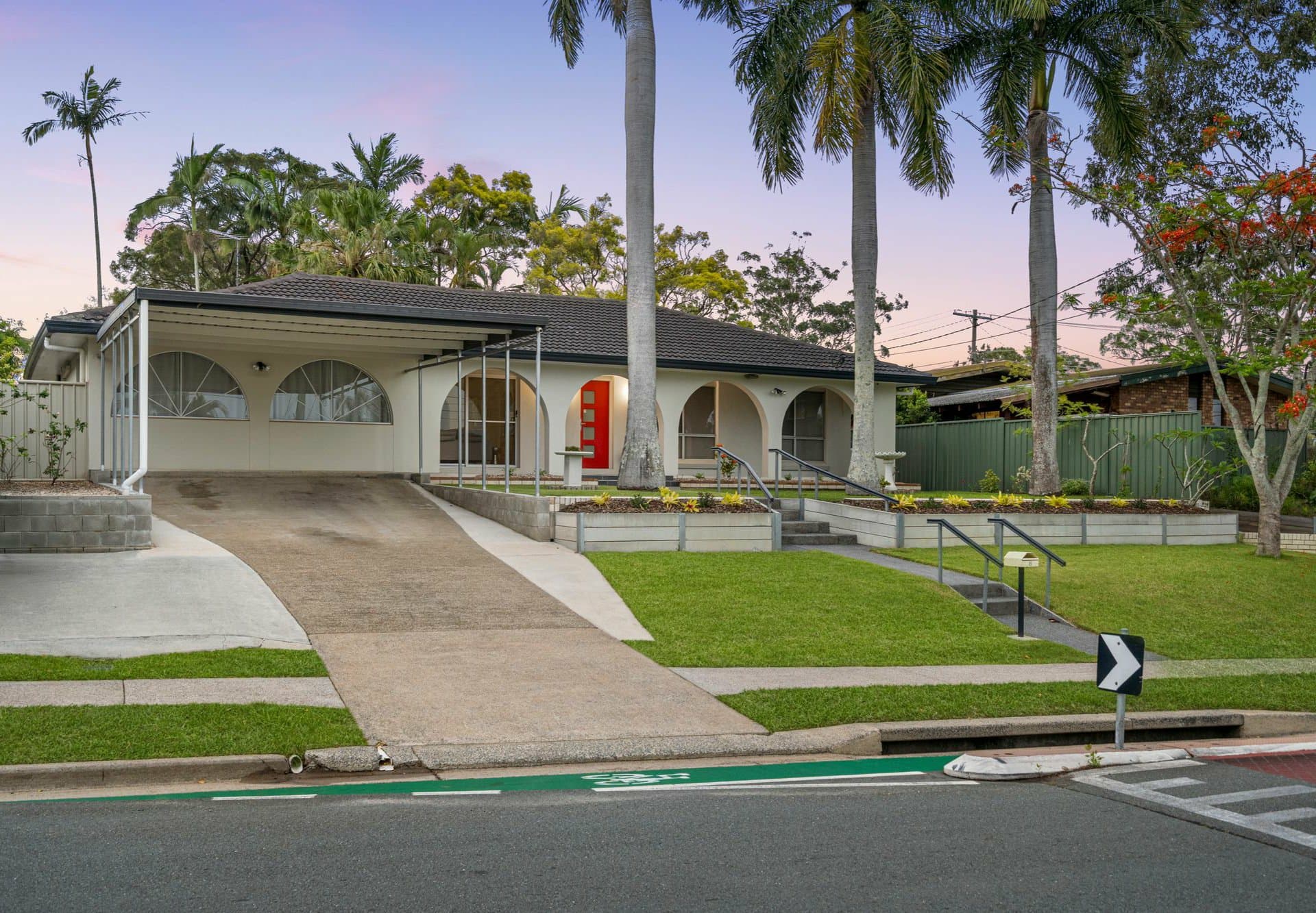 8 Lenore Crescent, Springwood, Springwood - Thumbnail 3
