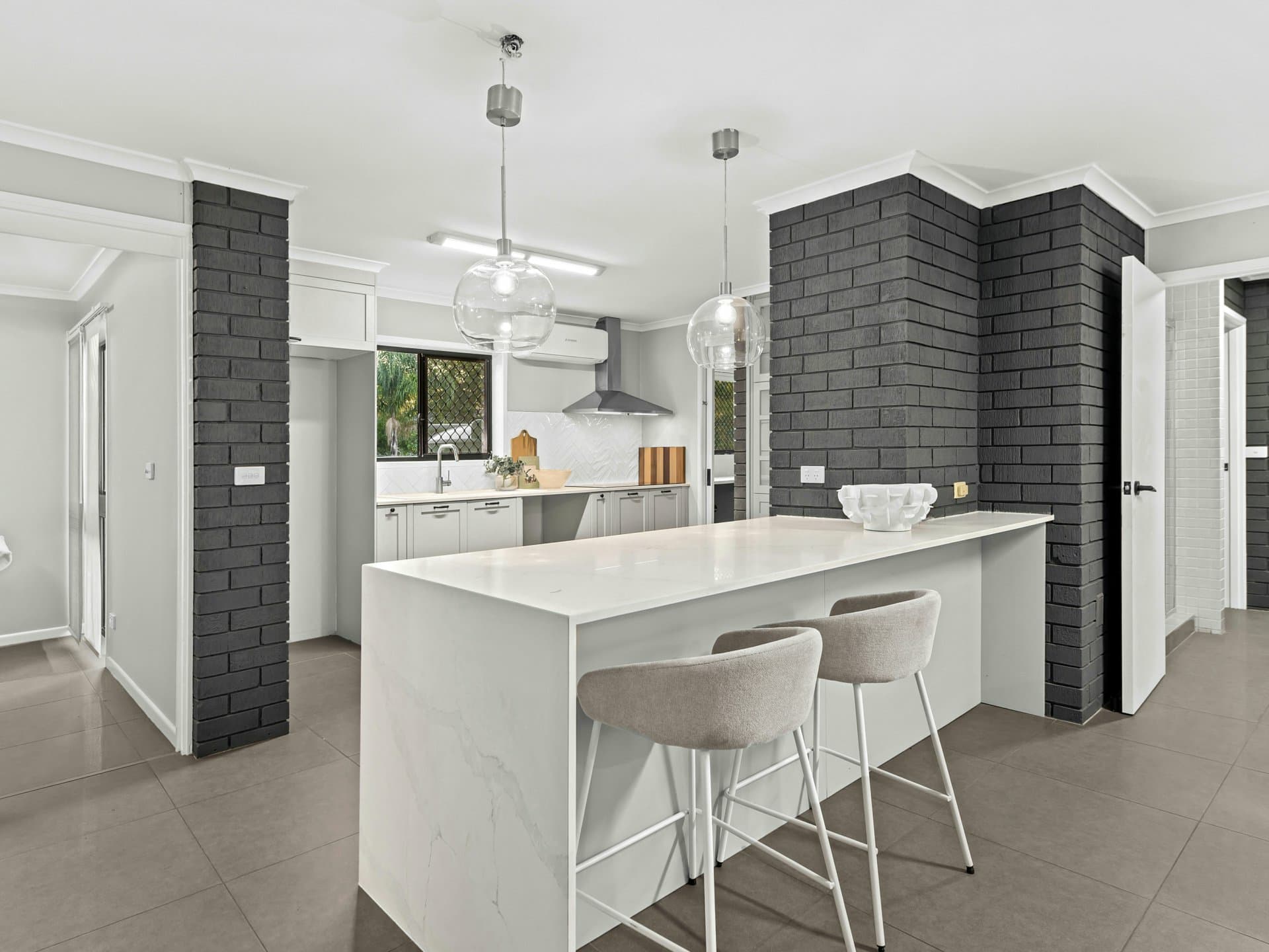 7 Petrina Street, Eight Mile Plains, Eight Mile Plains - Thumbnail 3