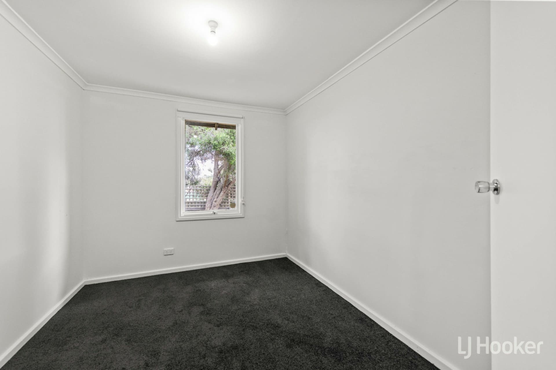 11 Conmurra Court, Craigmore, Craigmore - Thumbnail 7