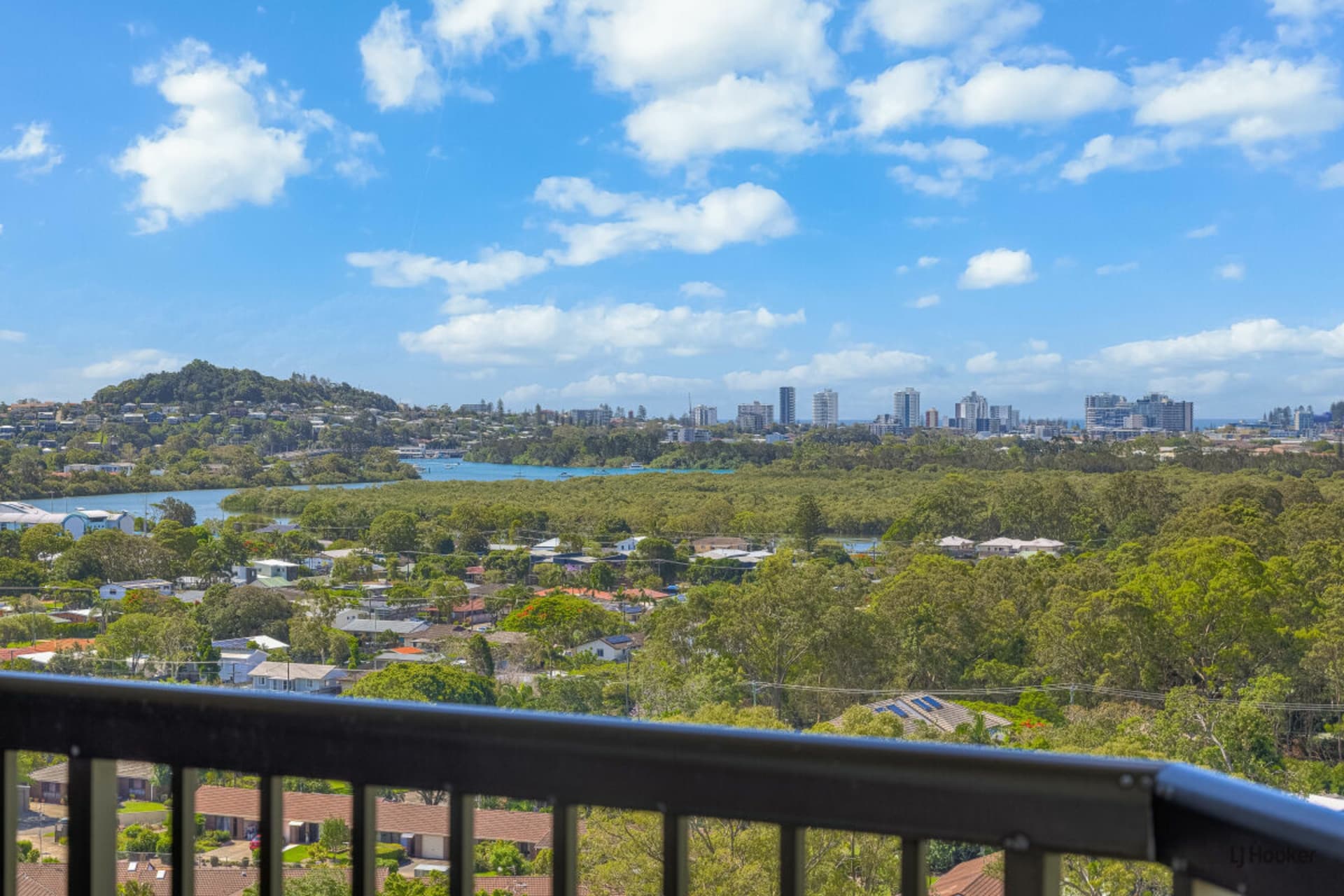 1602/22 Kirkwood Road, Tweed Heads South, Tweed Heads South - Thumbnail 3