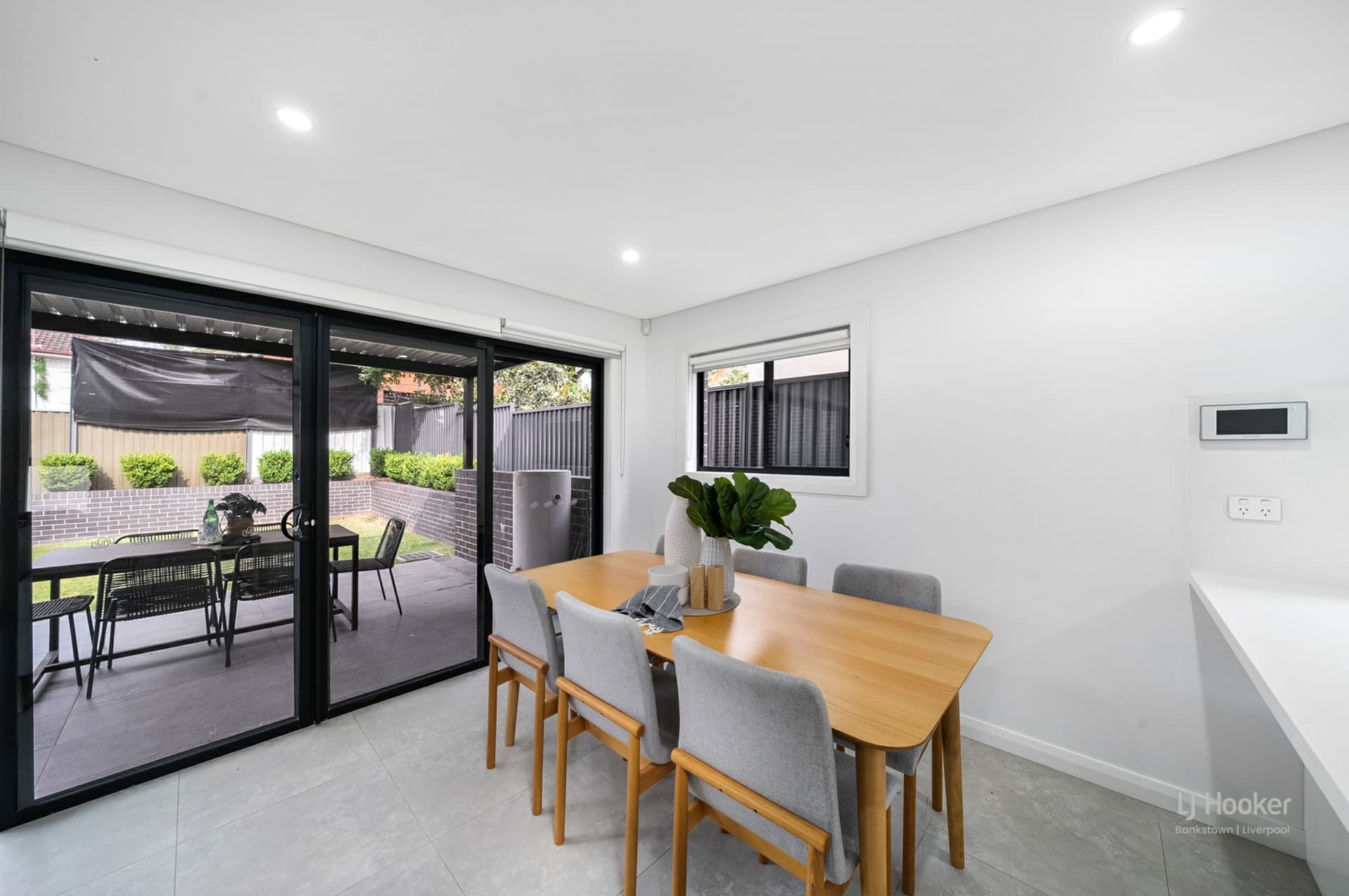 123 Amaroo Avenue, Georges Hall, Georges Hall - Thumbnail 5