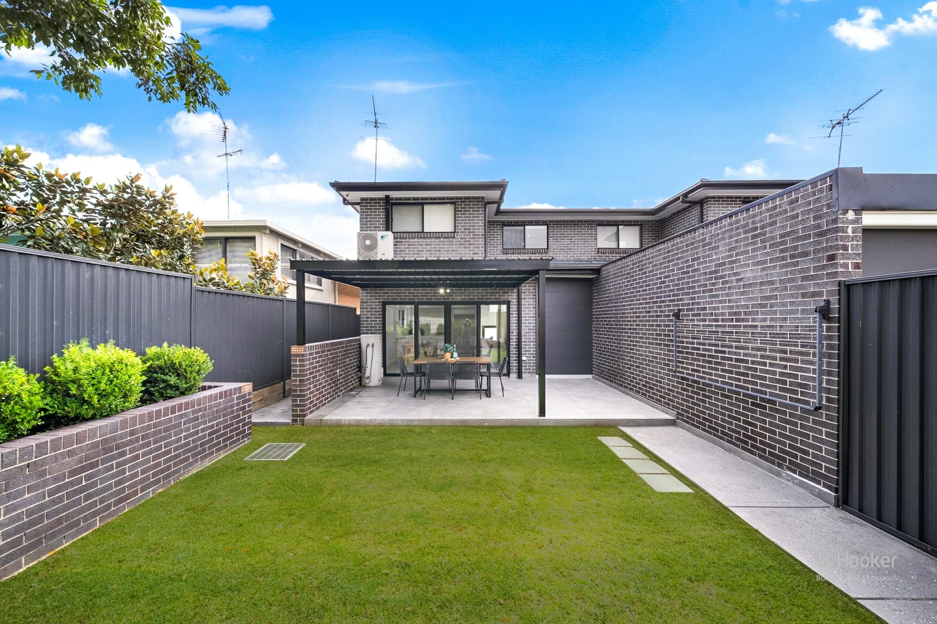 123 Amaroo Avenue, Georges Hall, Georges Hall - Thumbnail 7