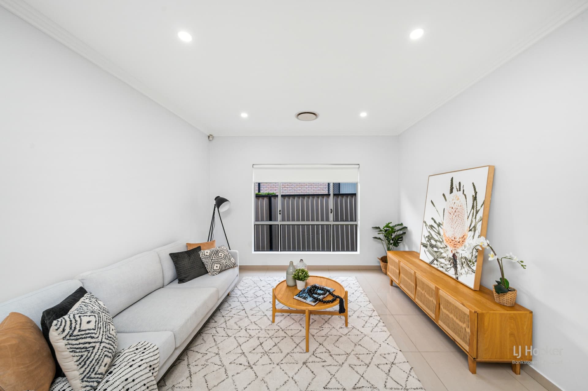 28 Robertson Road, Chester Hill, Chester Hill - Thumbnail 3