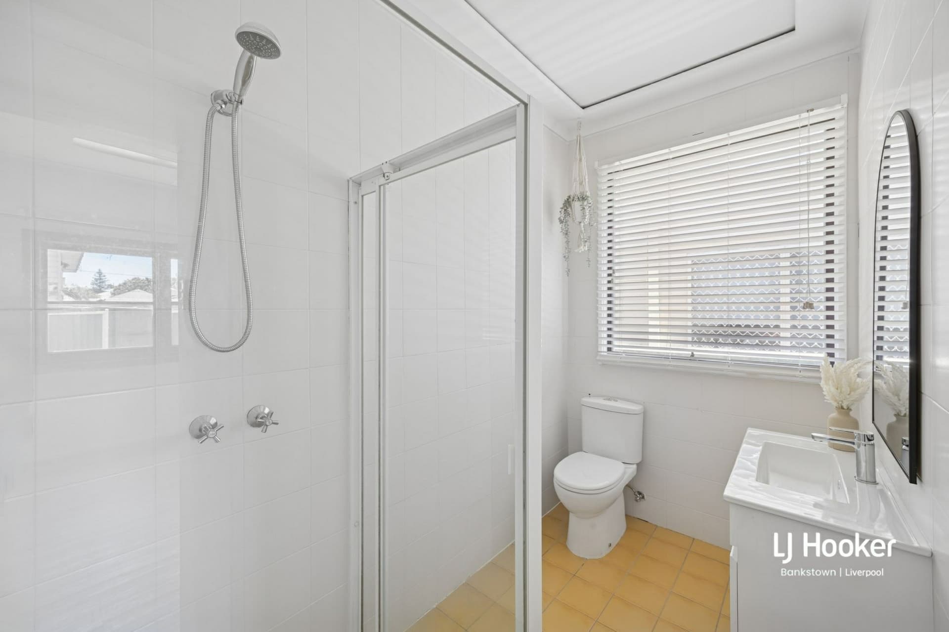 170 Prospect Highway, Seven Hills, Seven Hills - Thumbnail 4