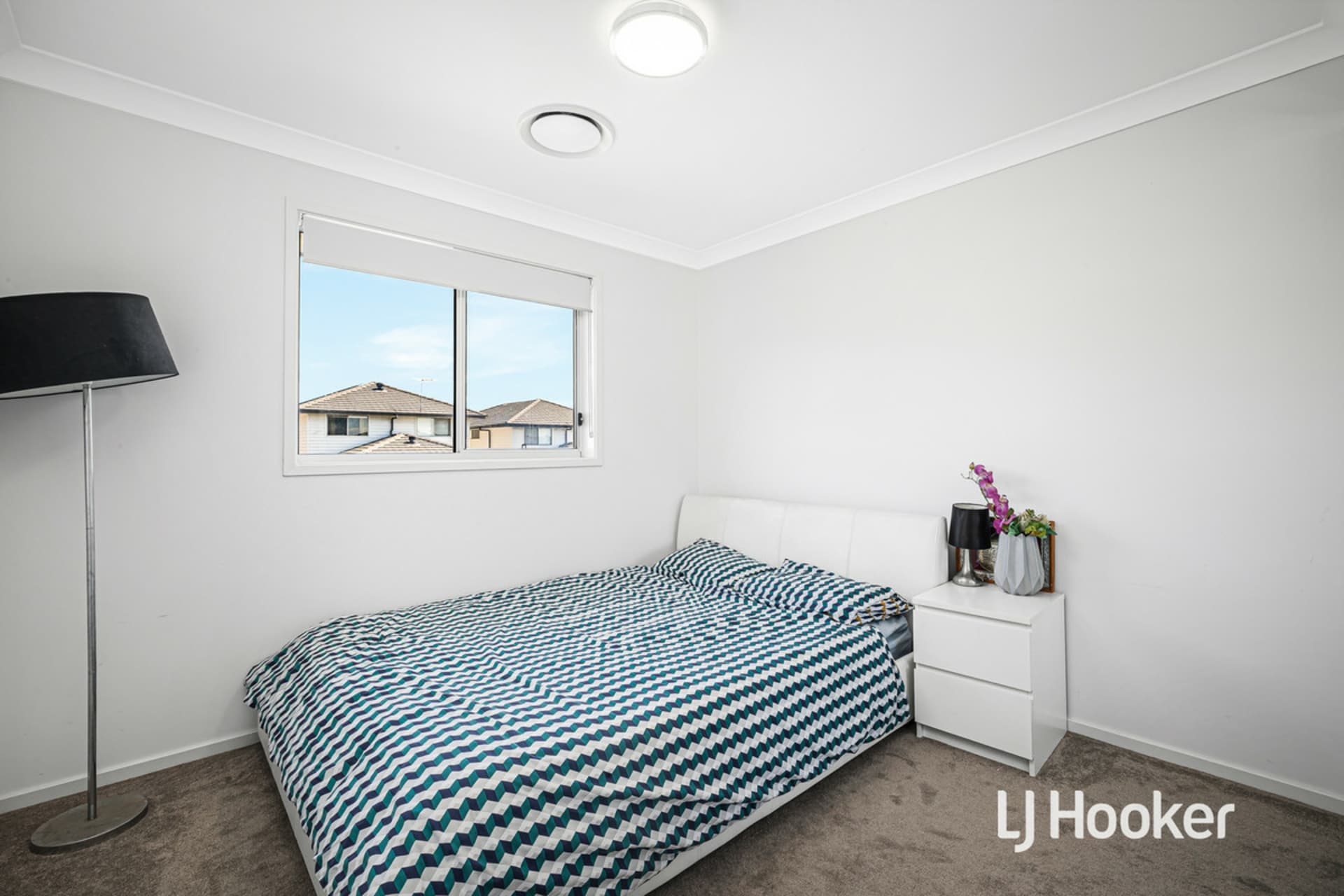 53 Foxall Street  (Grantham Farm), Riverstone, Riverstone - Thumbnail 6