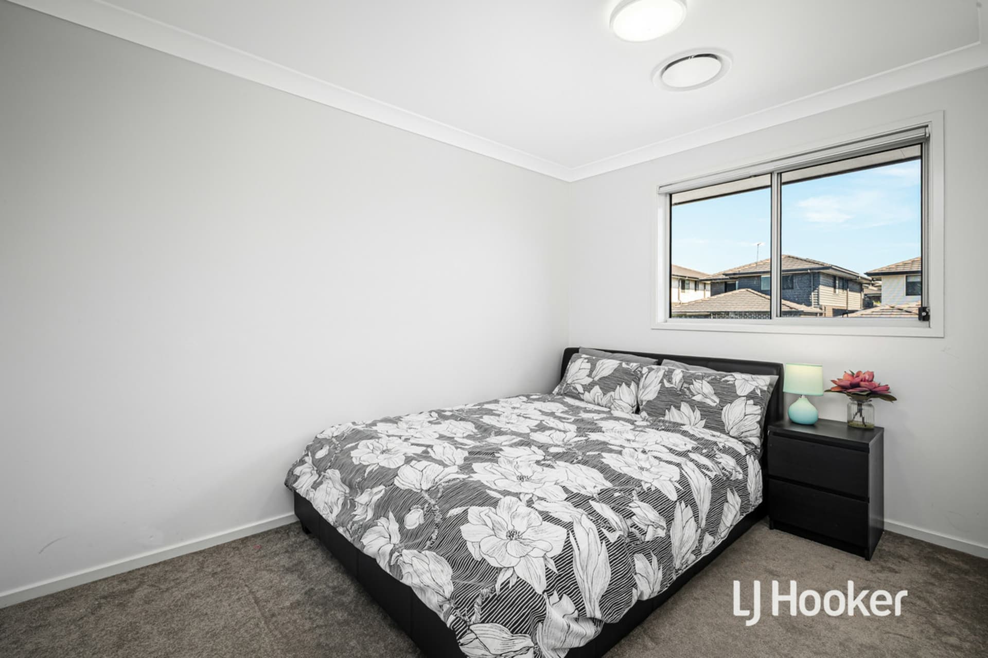 53 Foxall Street  (Grantham Farm), Riverstone, Riverstone - Thumbnail 8