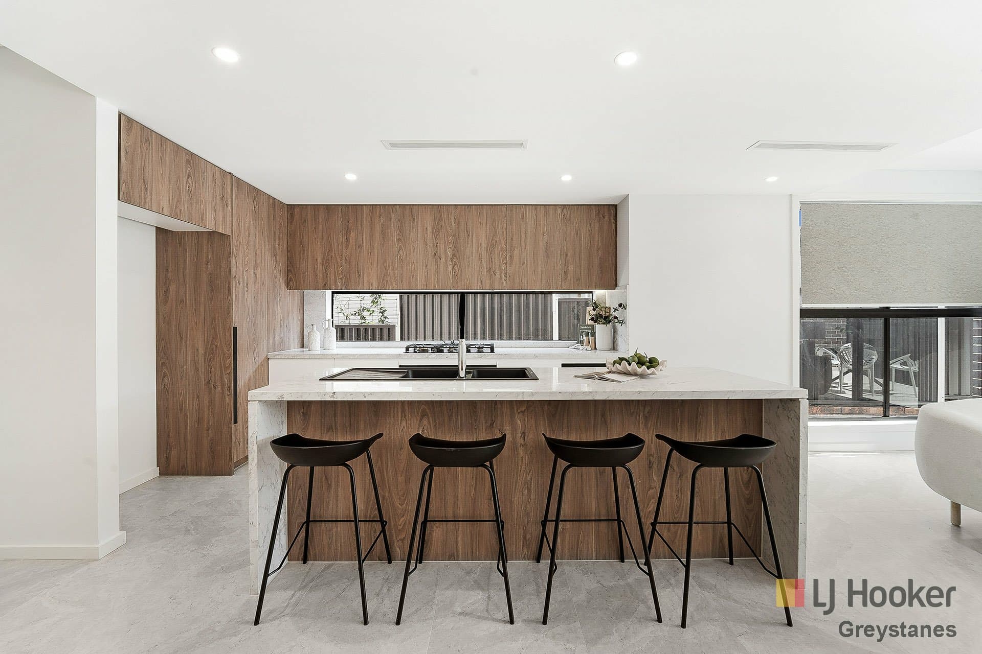 18 Runyon Avenue, Greystanes, Greystanes - Thumbnail 2