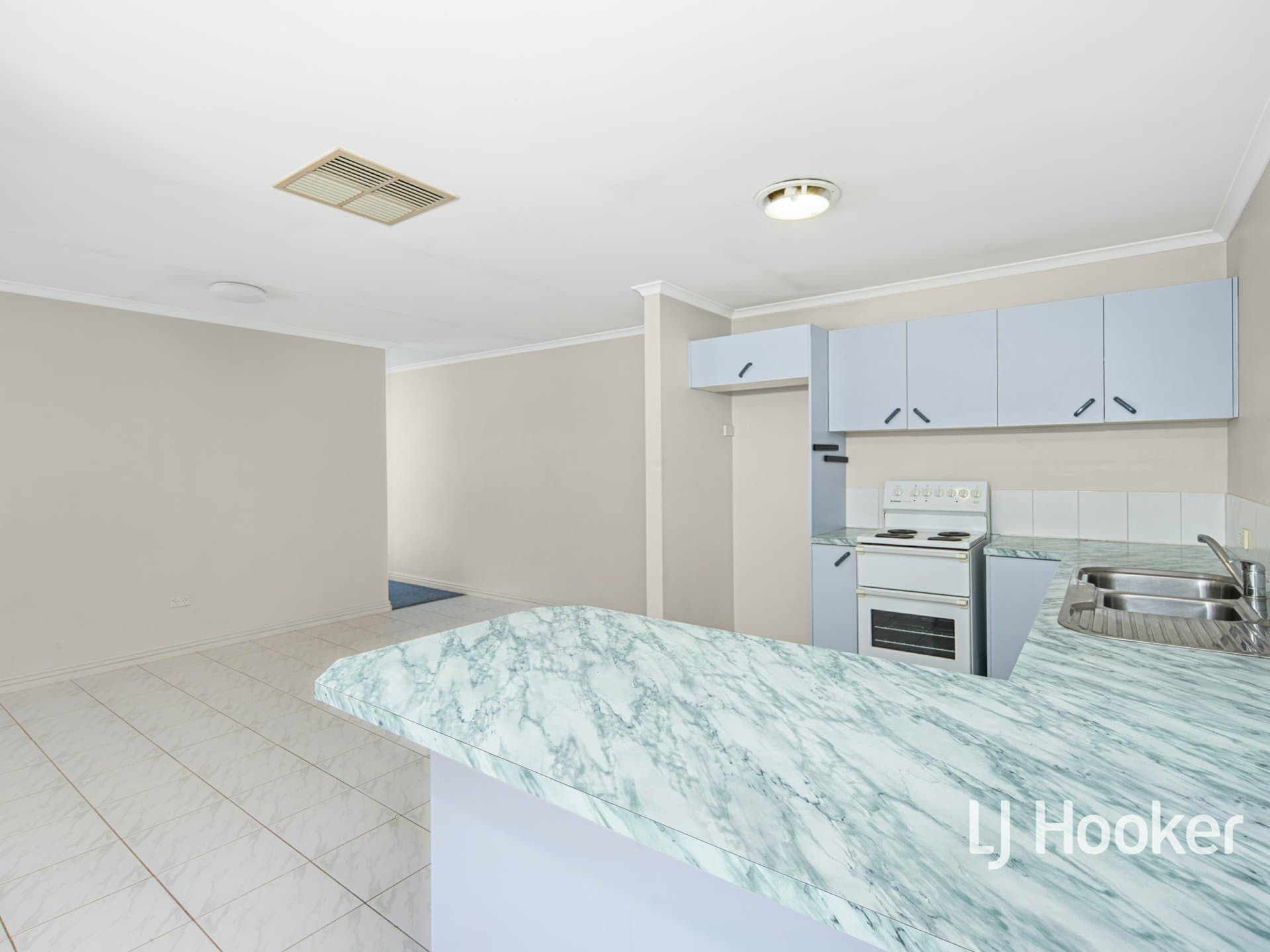 3/16 Undoolya Road, East Side, East Side - Thumbnail 3