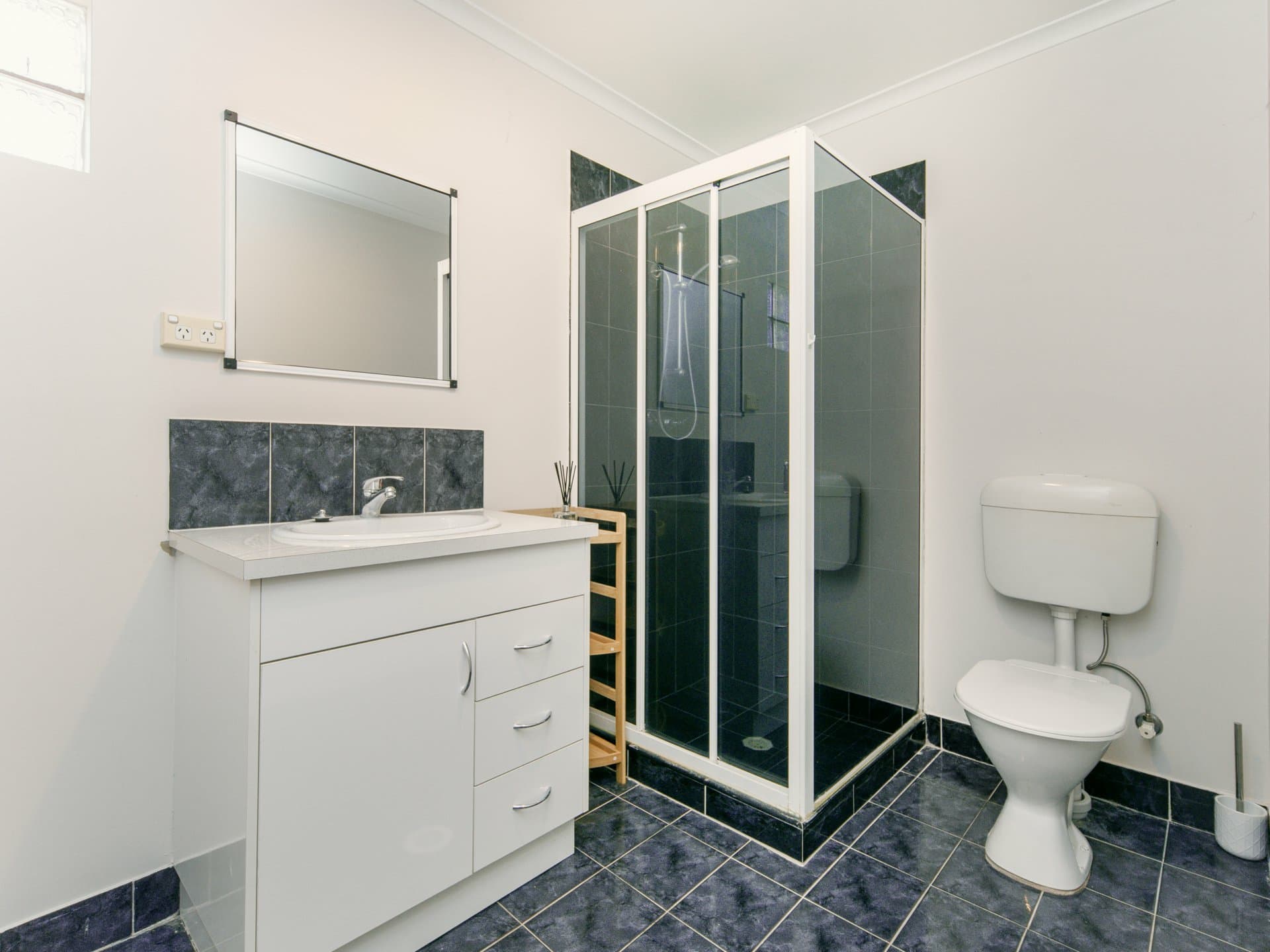 3/16 Undoolya Road, East Side, East Side - Thumbnail 7