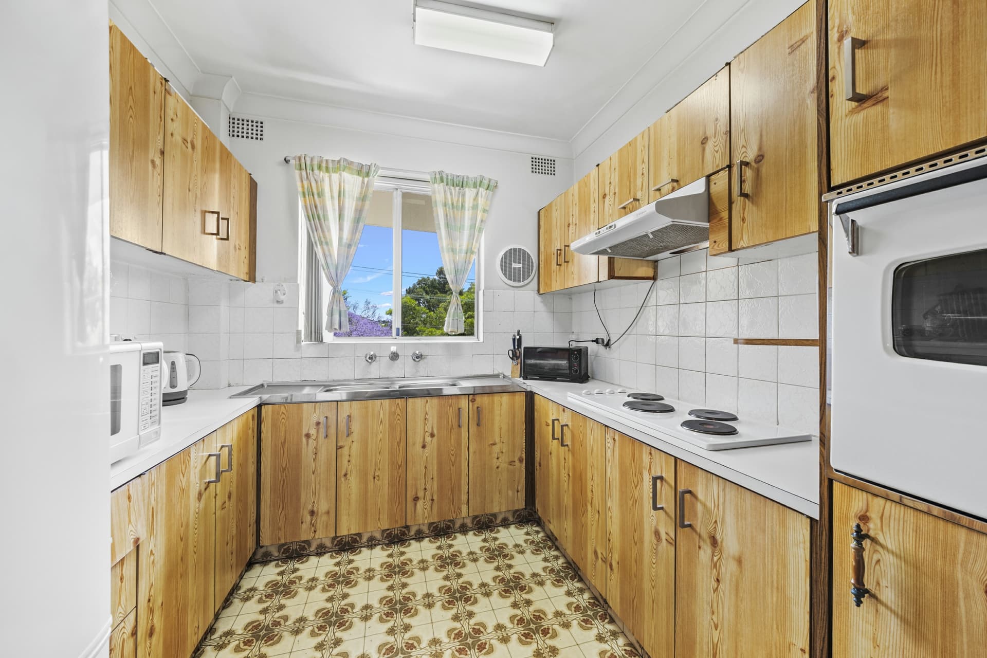 1/84-90 Leylands Parade, Belmore, Belmore - Thumbnail 3
