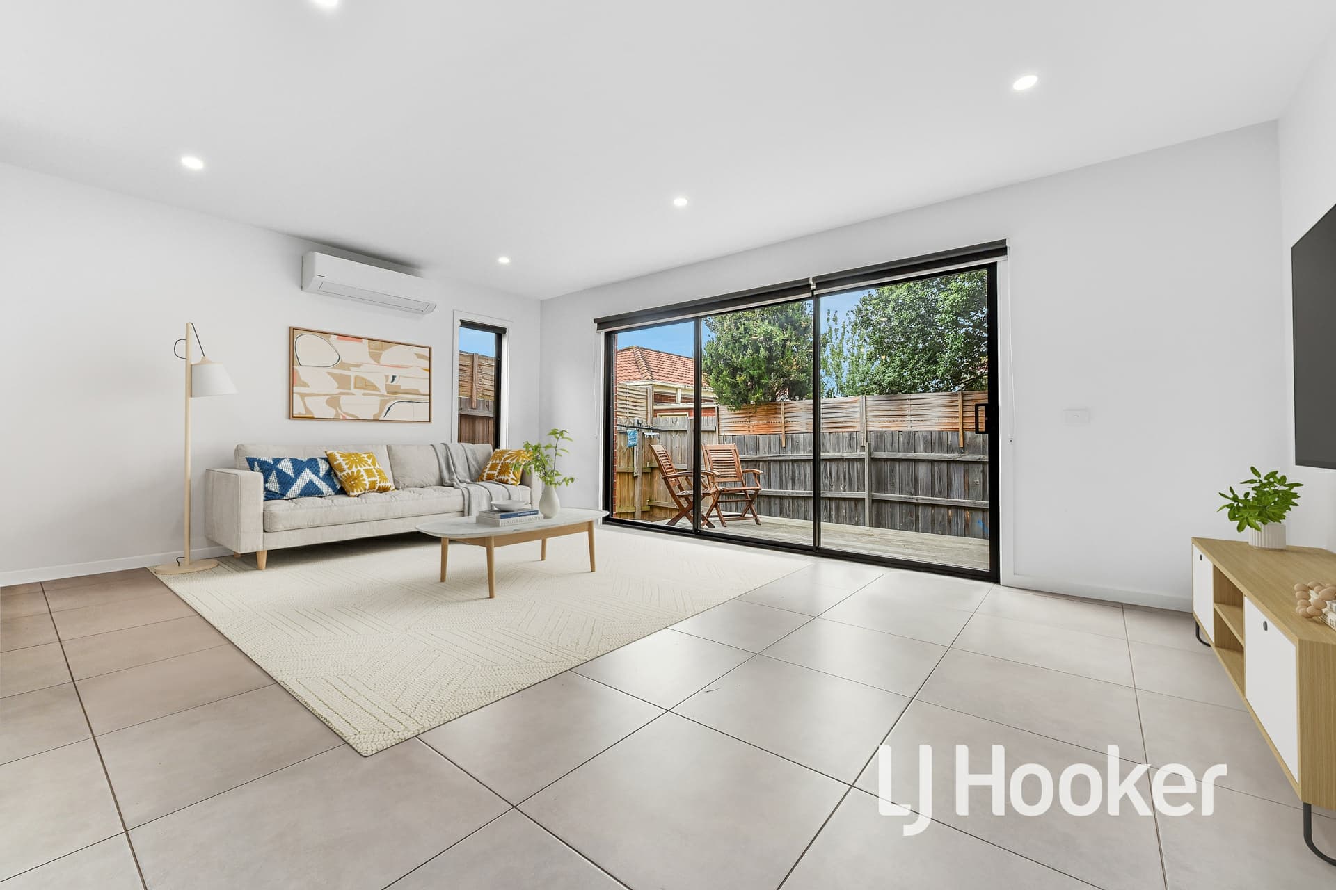 10B Tucker Street, Cranbourne, Cranbourne - Thumbnail 2