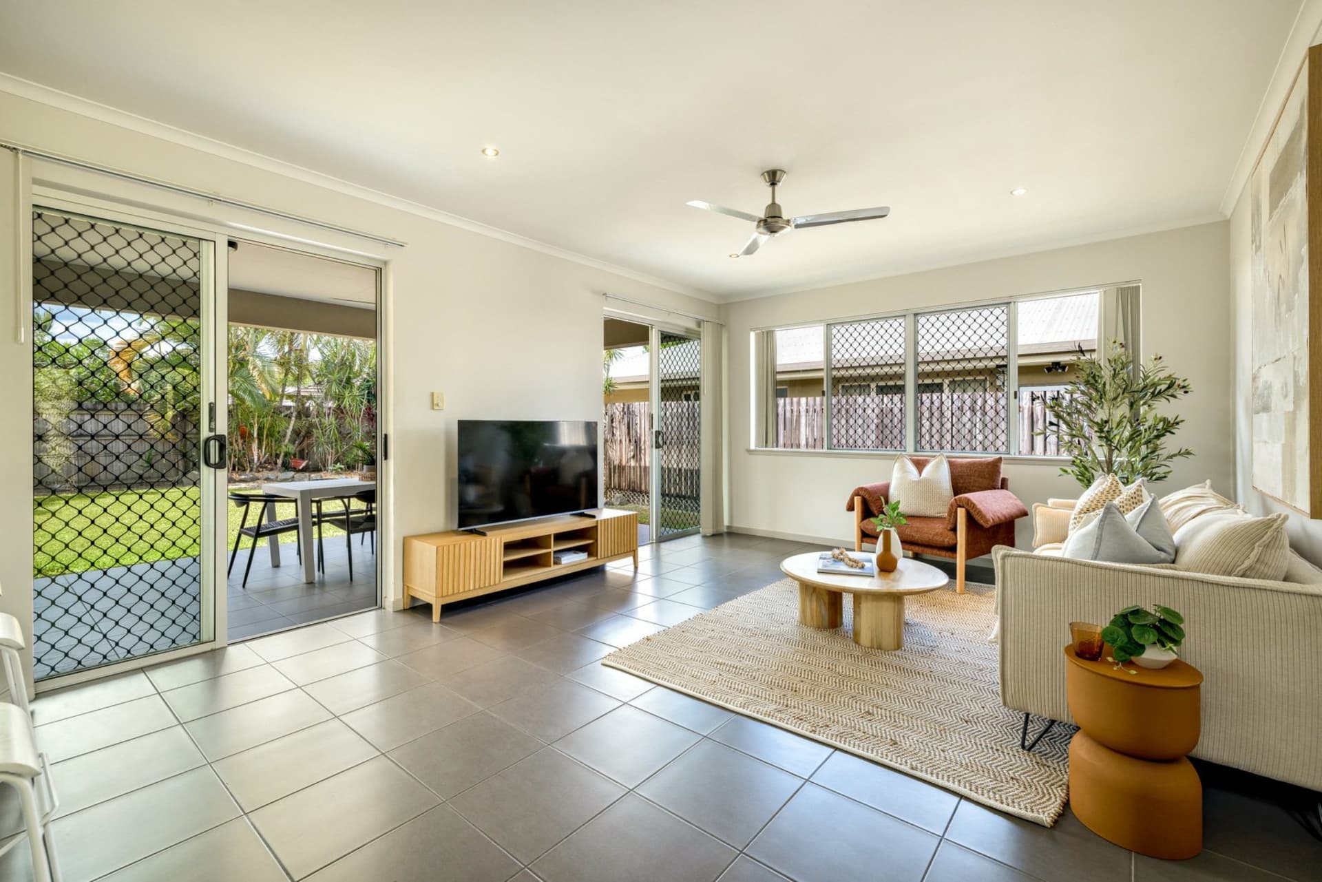 18 Archibald Street, Edmonton, Edmonton - Thumbnail 4