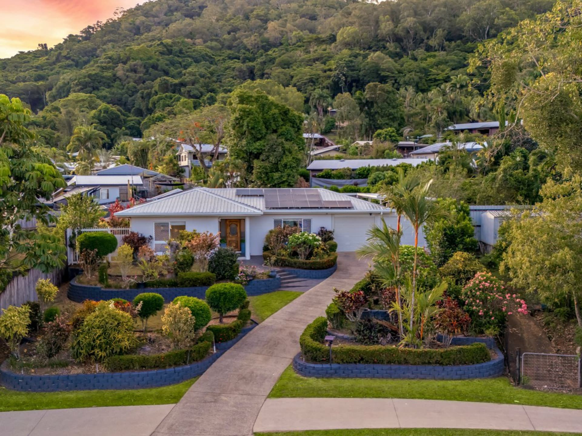 75 Impey Street, Caravonica, Caravonica - Image 1