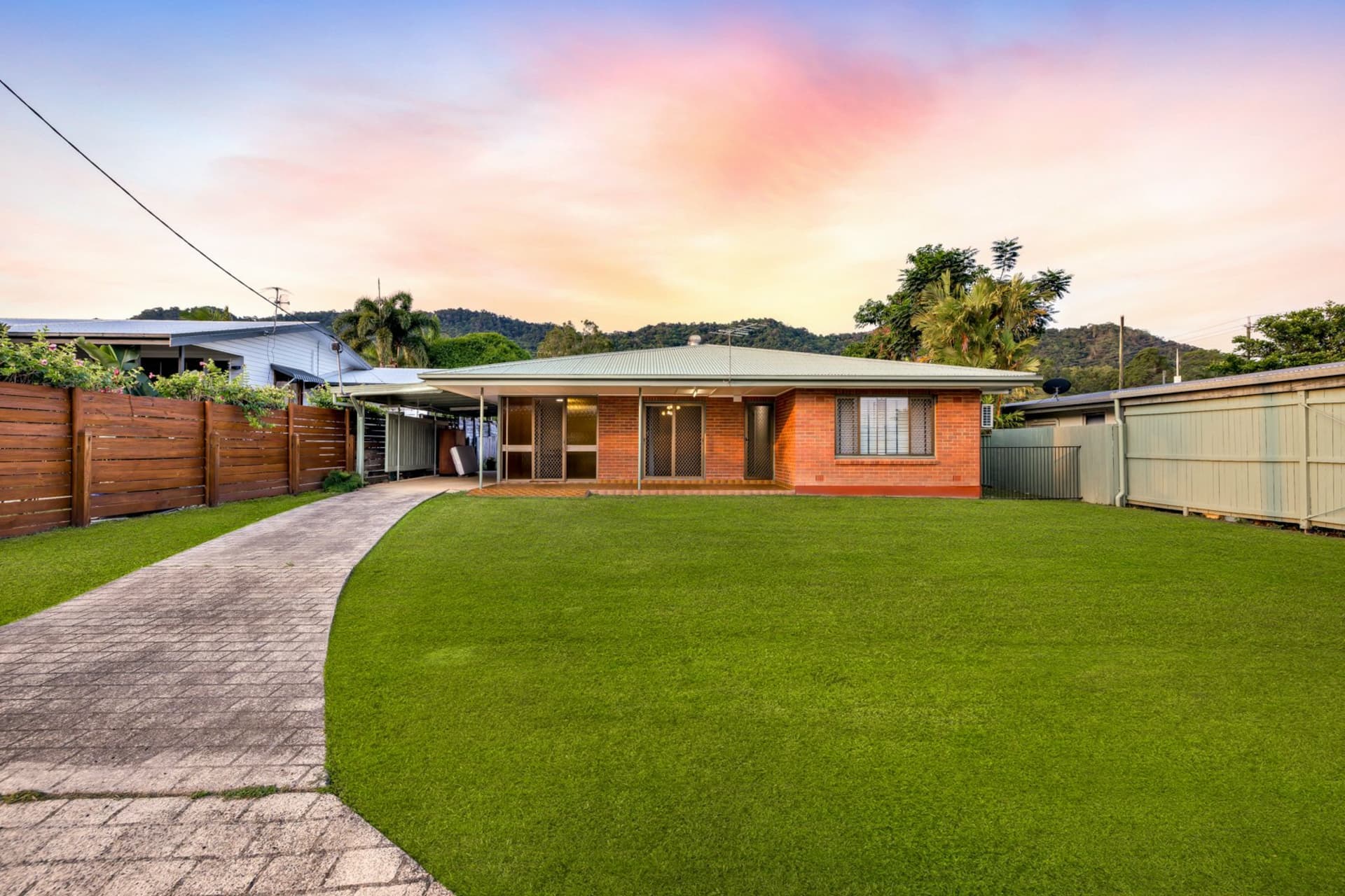 32 Oxley Street, Edge Hill, Edge Hill - Image 1