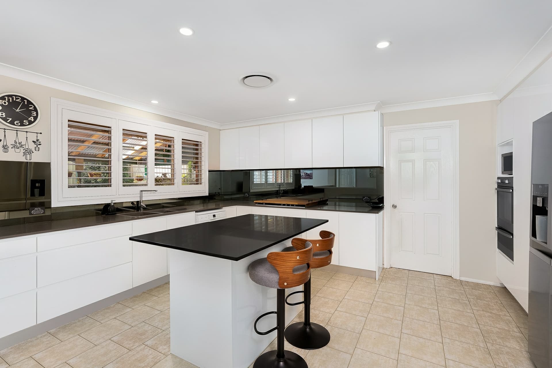 16 Stradbroke Avenue, Green Valley, Green Valley - Image 1