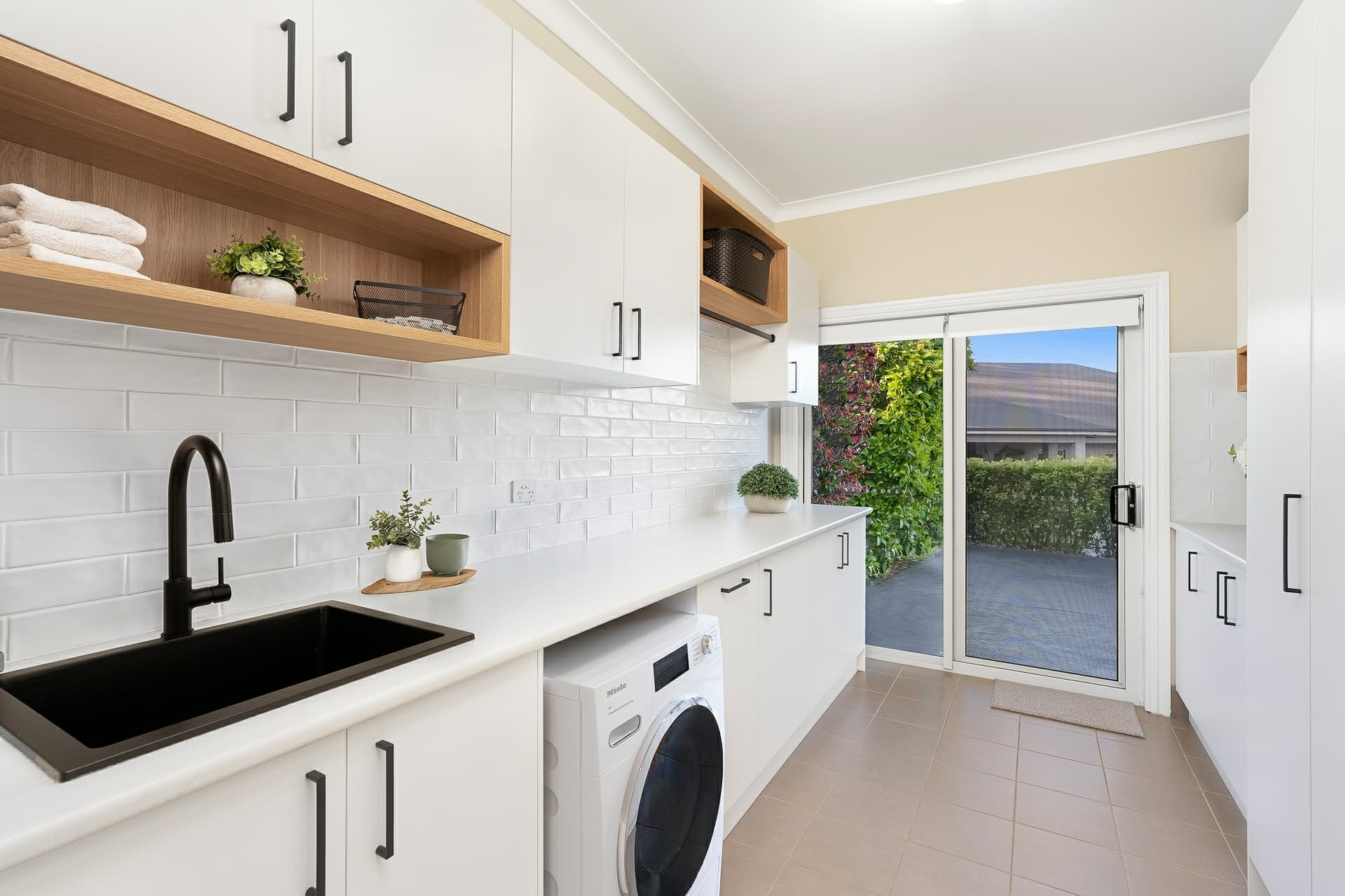 65 Sunnyside Drive, Ellis Lane, Ellis Lane - Thumbnail 6