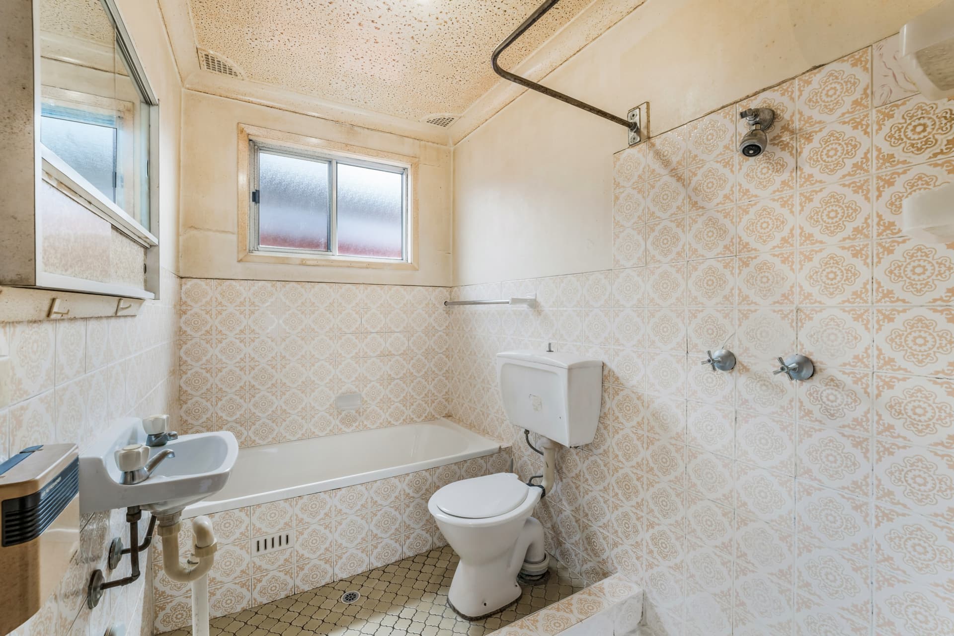 8A Avisford Street, Fairfield, Fairfield - Thumbnail 5