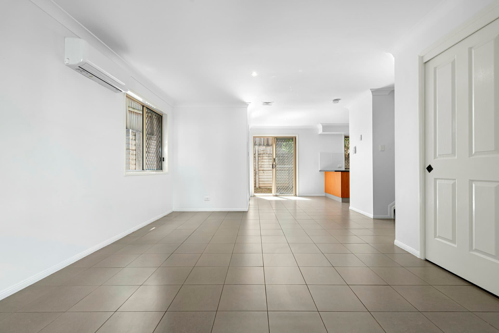 3/18 Mornington Court, Calamvale, Calamvale - Thumbnail 2
