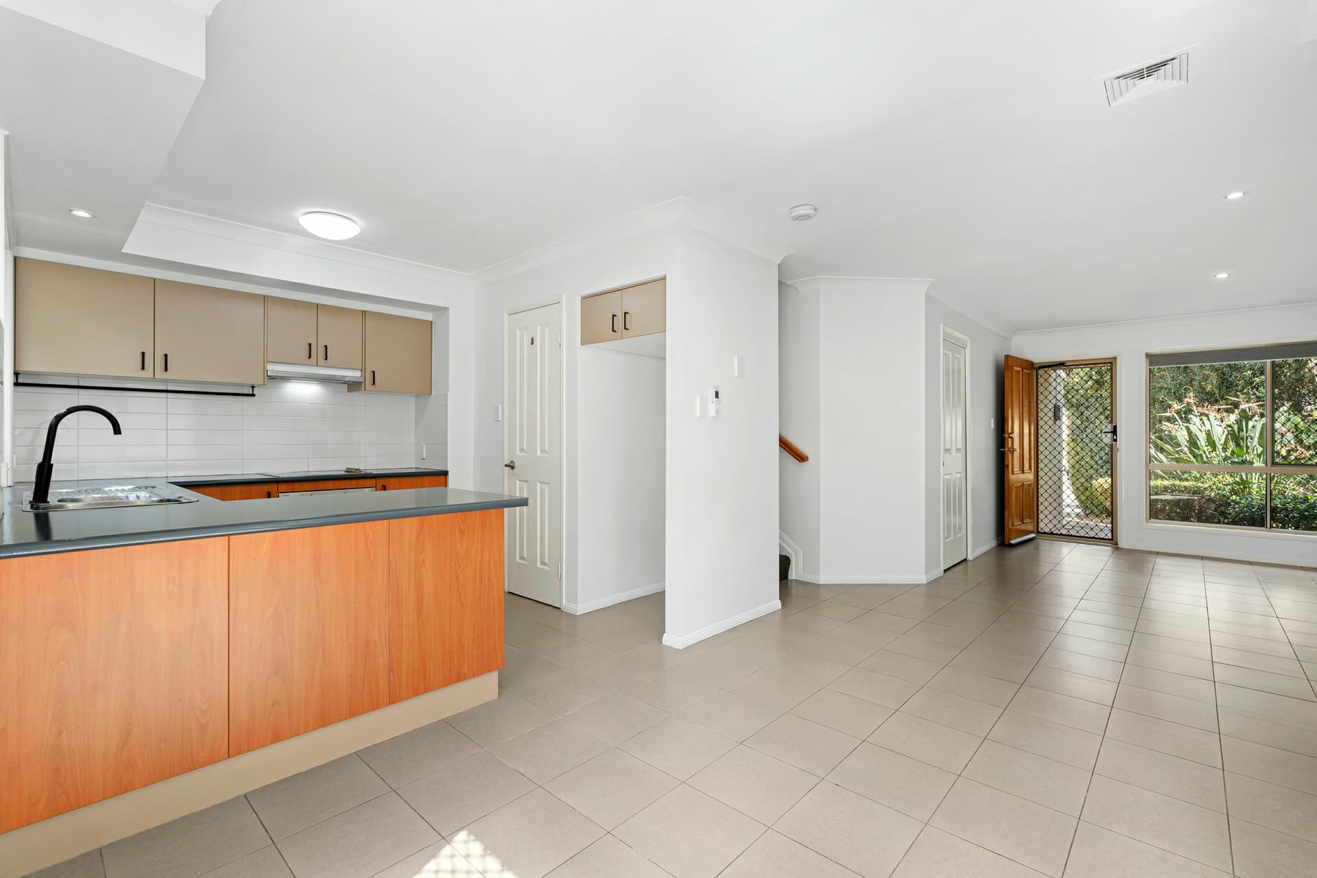 3/18 Mornington Court, Calamvale, Calamvale - Thumbnail 4