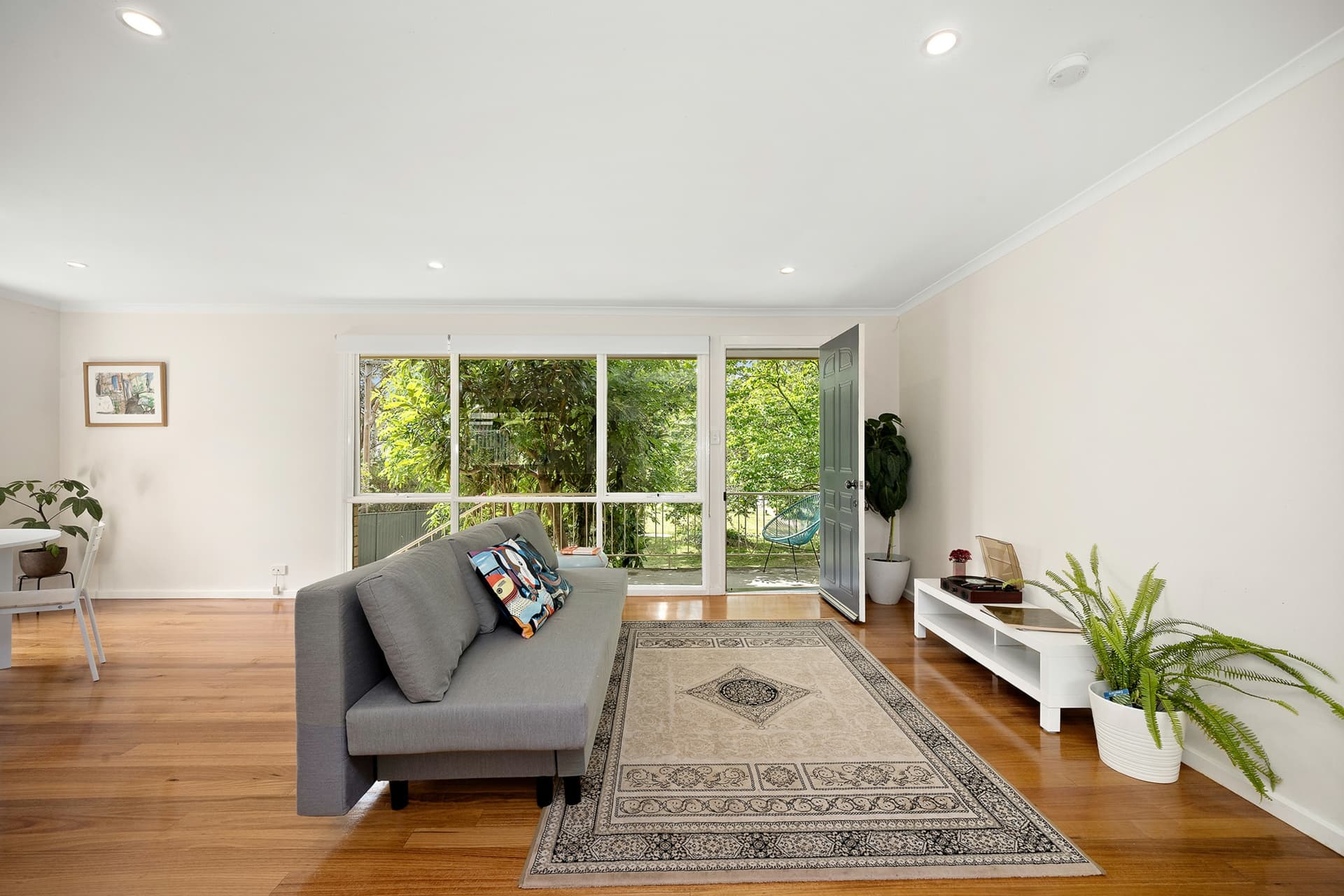 192 Kingsford Smith Drive, Spence, Spence - Thumbnail 4
