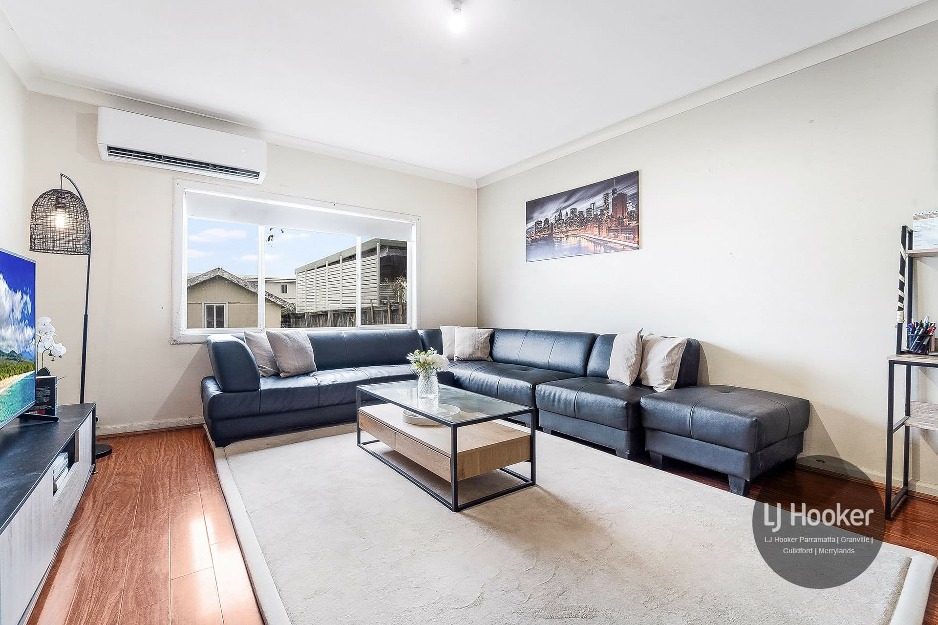 8 Acland Street, Guildford, Guildford - Thumbnail 2