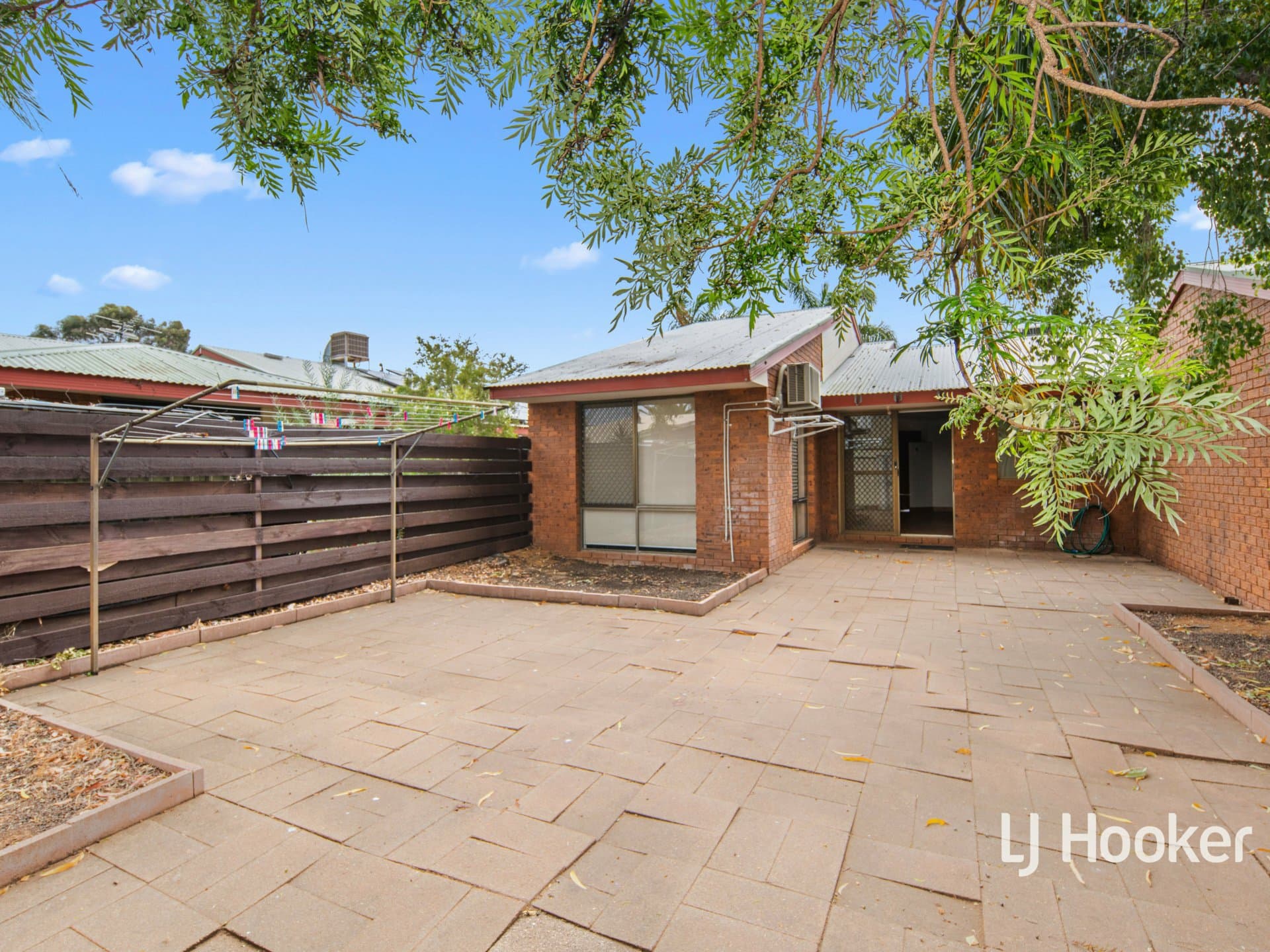 25/2 Barrett Drive, Desert Springs, Desert Springs - Thumbnail 5