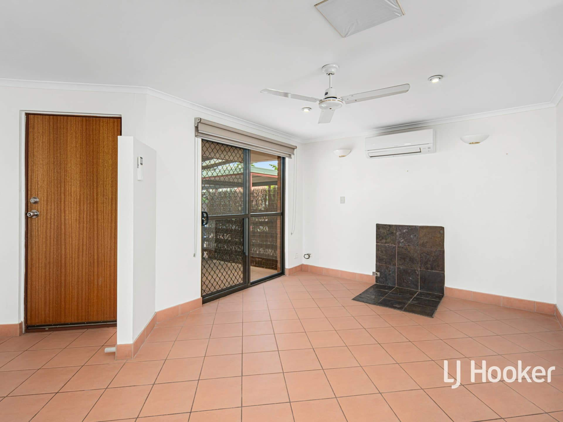 25/2 Barrett Drive, Desert Springs, Desert Springs - Thumbnail 8