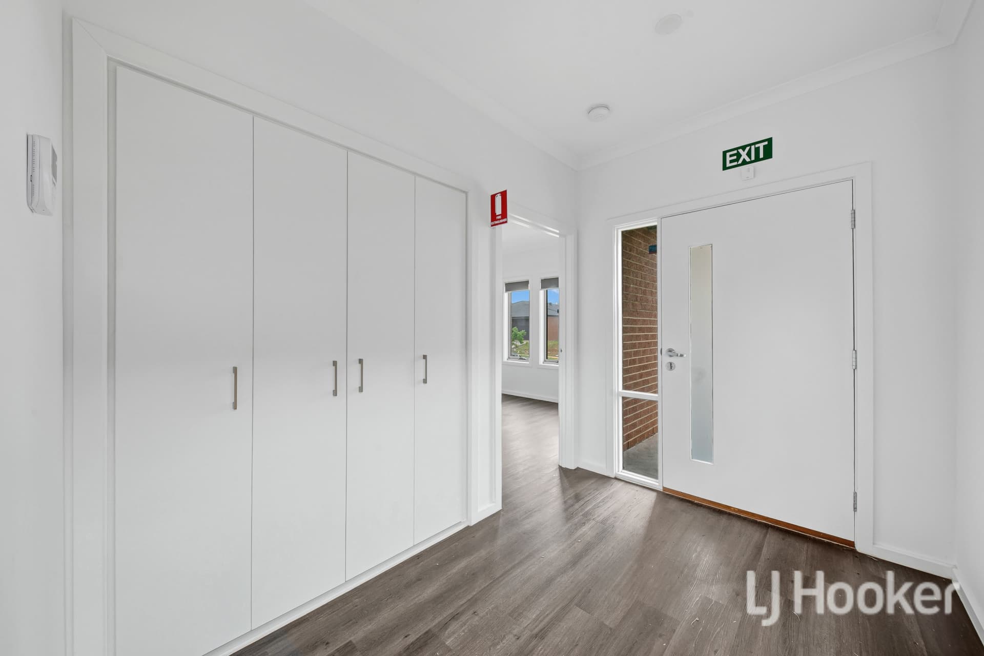 17 Babina Avenue, Melton South, Melton South - Thumbnail 5