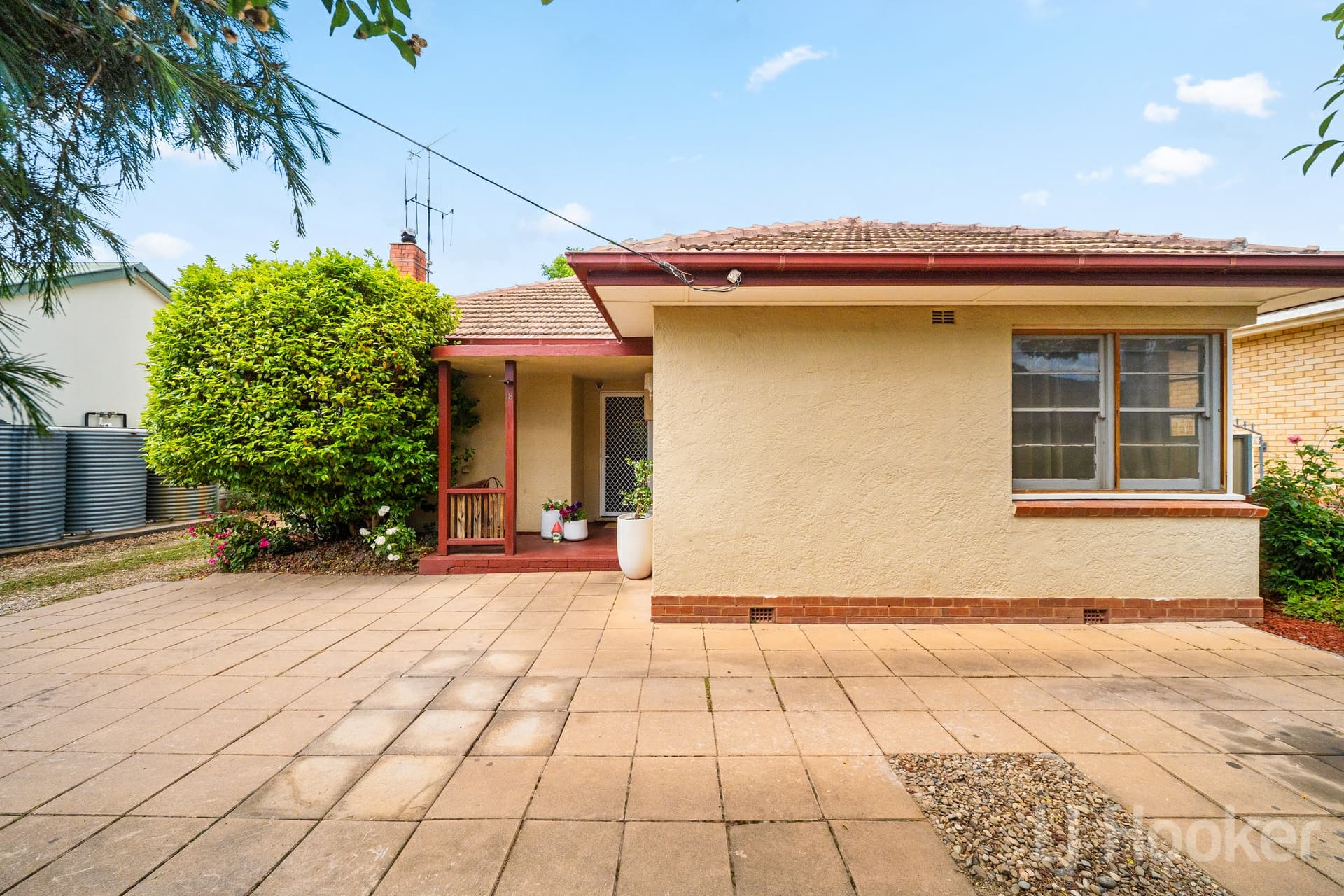 18 Morton Street, Queanbeyan, Queanbeyan - Thumbnail 3