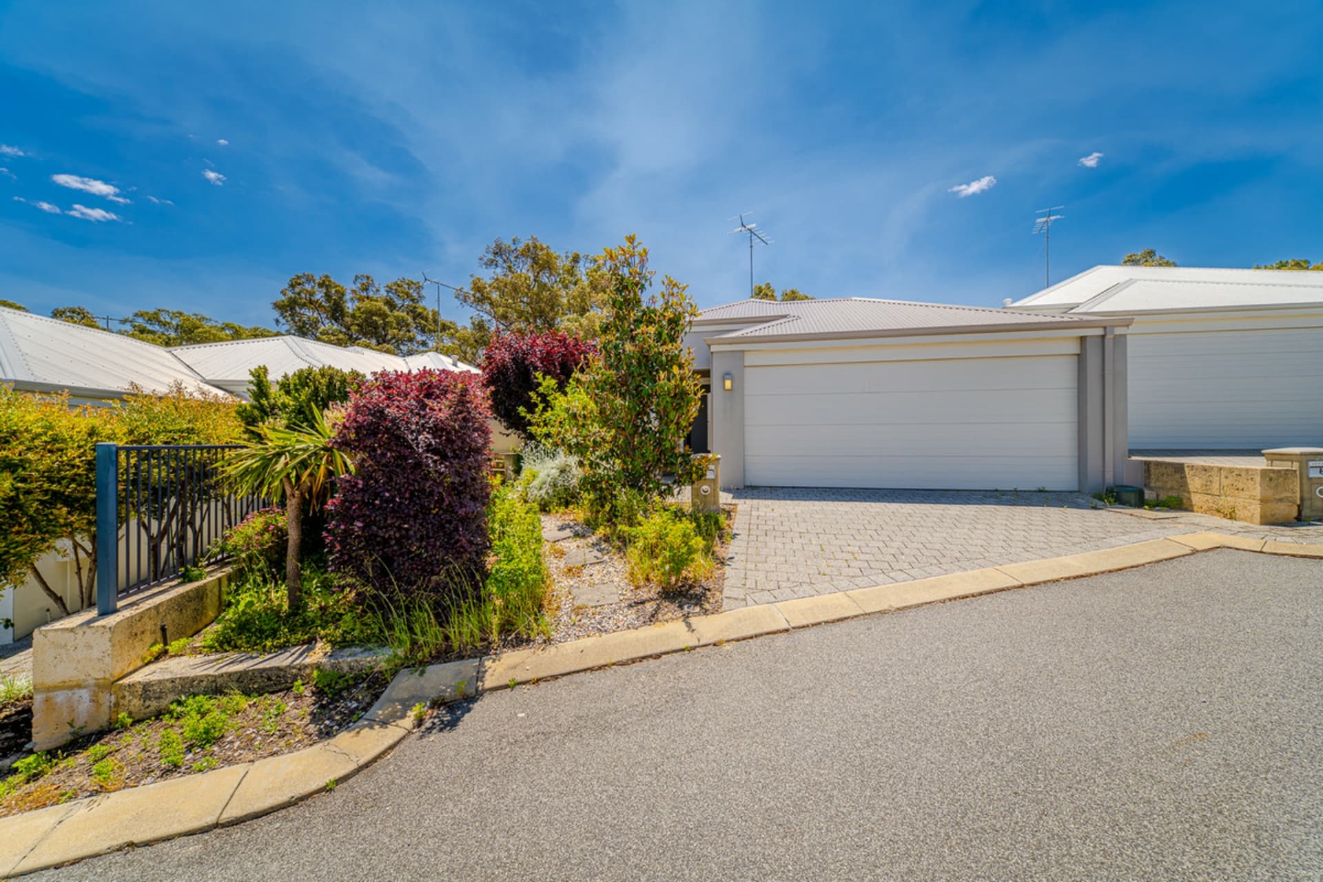 8 Galveston Court, Meadow Springs, Meadow Springs - Thumbnail 2