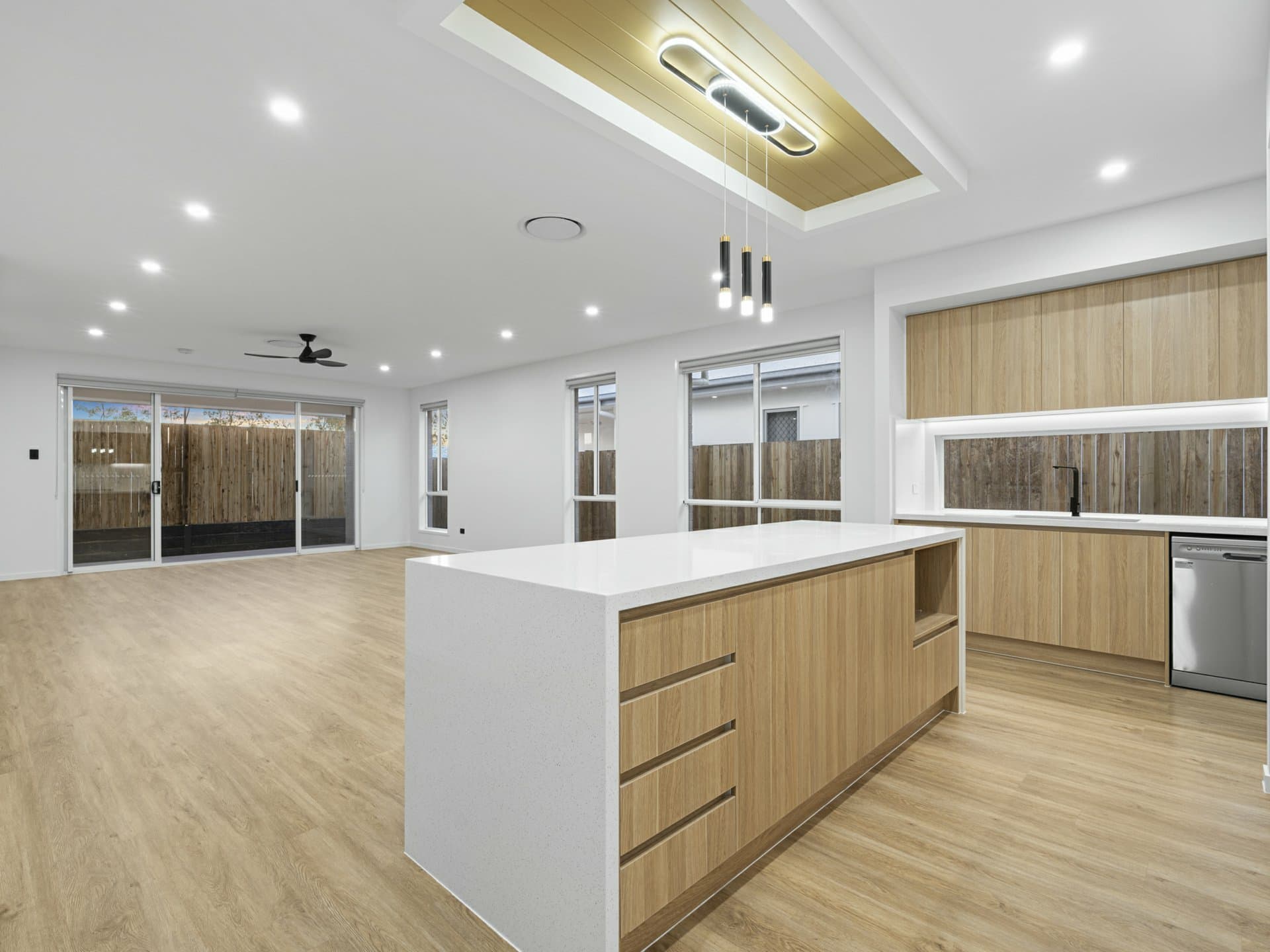 98 Endeavour Circuit, South Maclean, South Maclean - Thumbnail 3