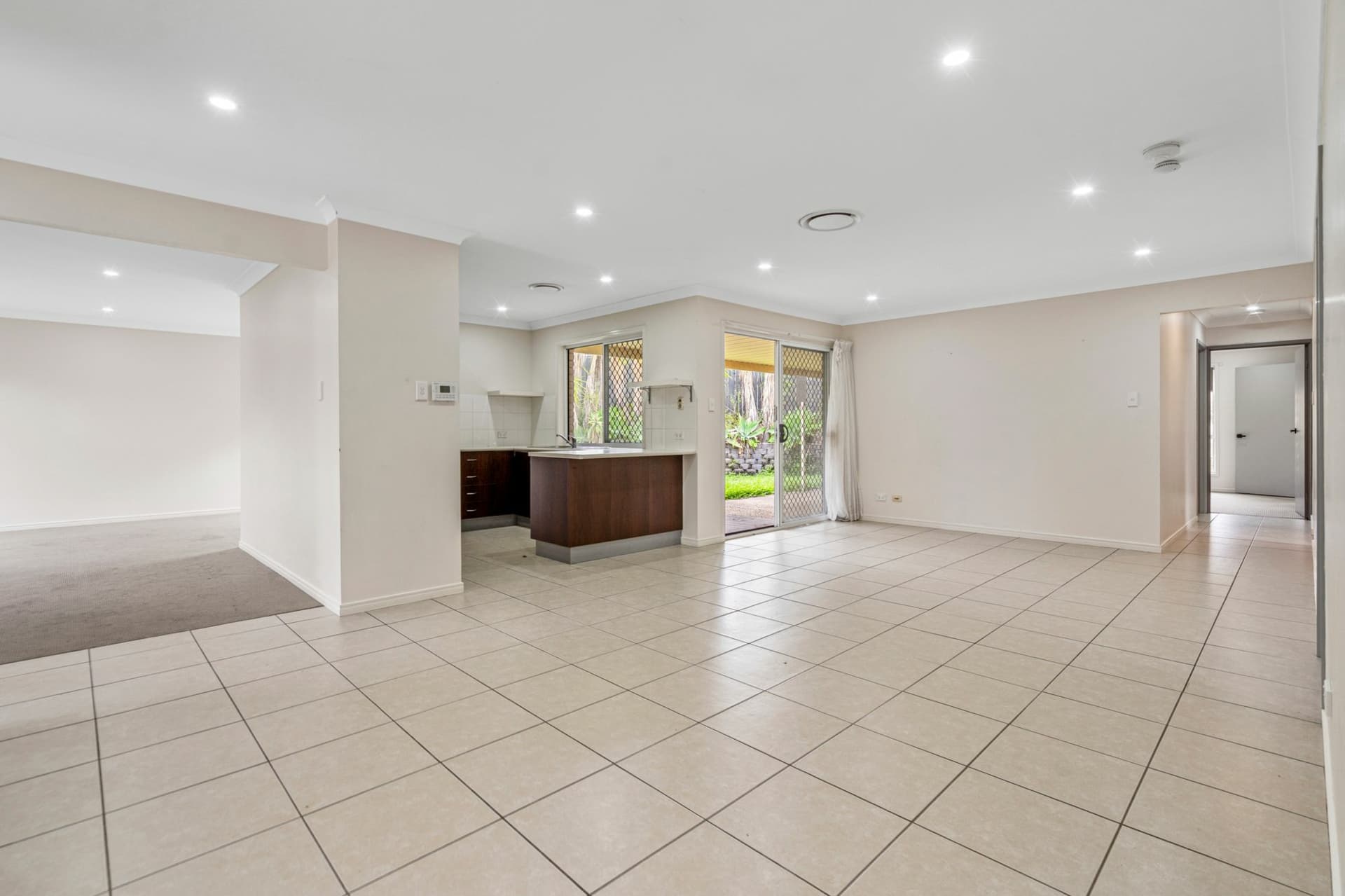 17 Lancelot Crescent, Ormeau, Ormeau - Thumbnail 6