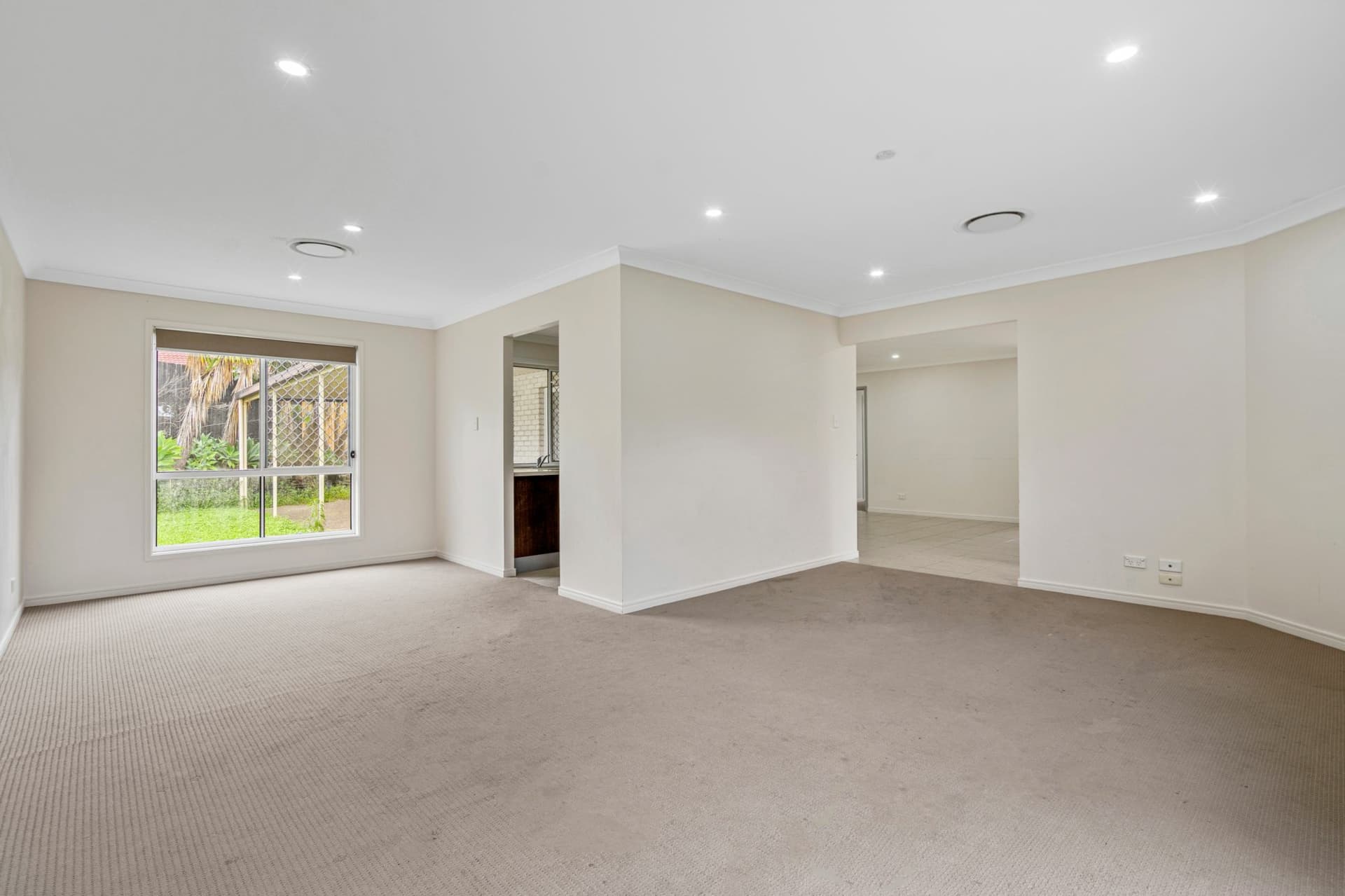 17 Lancelot Crescent, Ormeau, Ormeau - Thumbnail 8