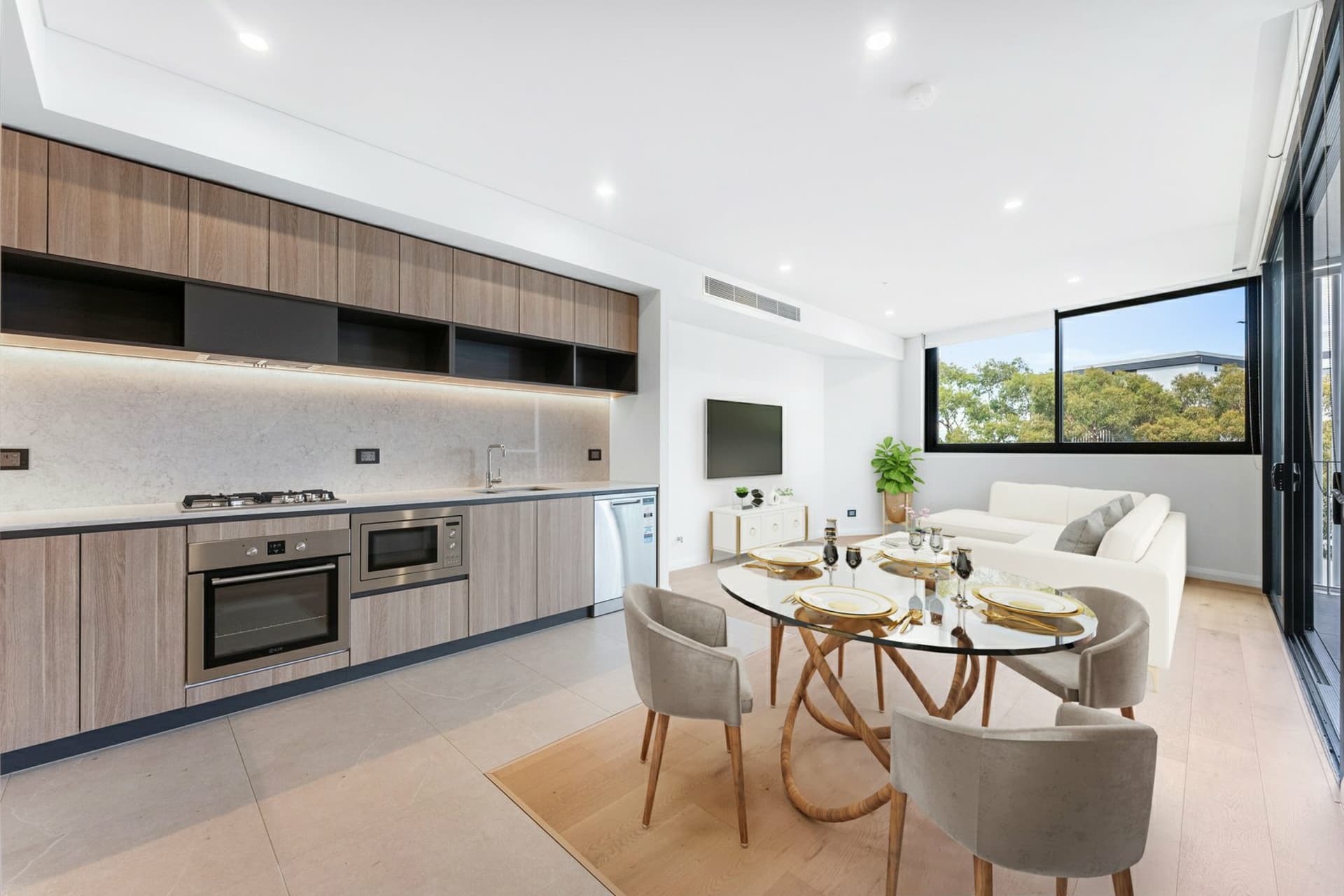 Apartment 606/5 Regent Street, Petersham, Petersham - Thumbnail 2
