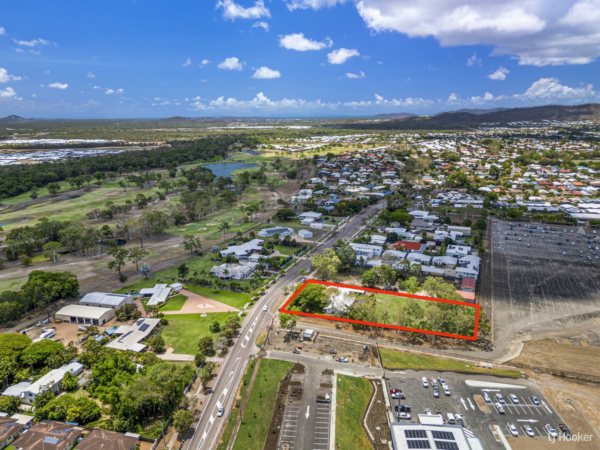 30 Golf Links Drive, Kirwan, Kirwan - Thumbnail 2